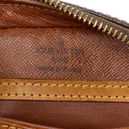 Louis Vuitton Monogram Blois 6 of 10