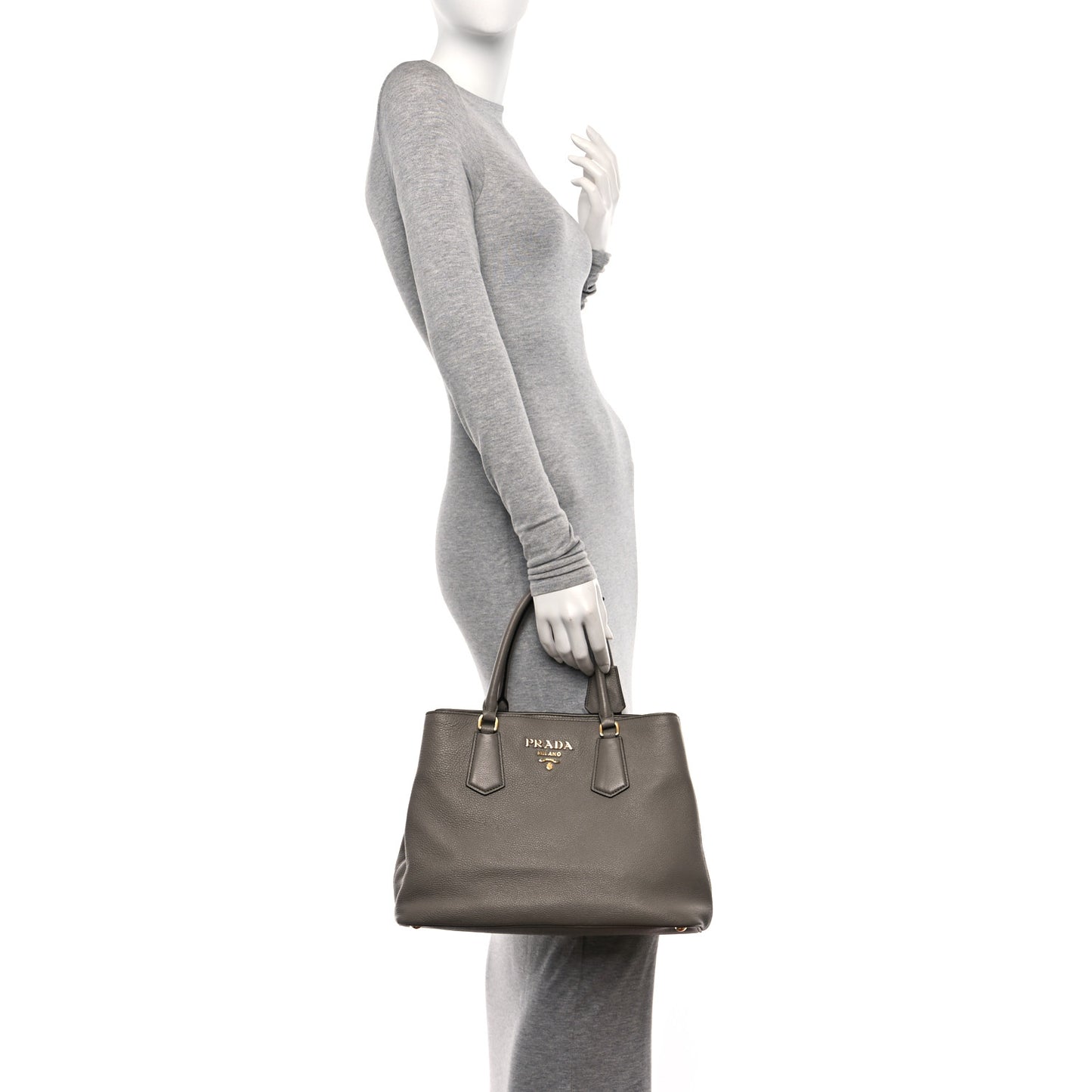 Vitello Phenix Shoulder Bag Argilla