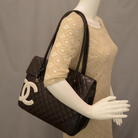 Calfskin Quilted Large Cambon Flap Black White