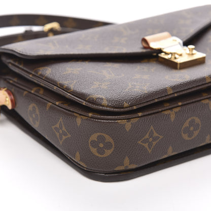 Louis Vuitton Monogram Pochette Metis 7 of 8