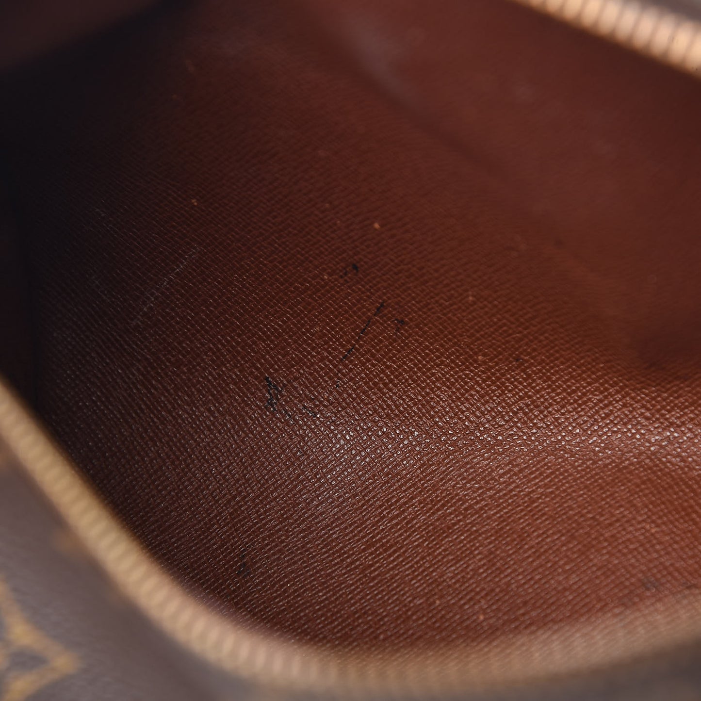 Monogram Papillon 26