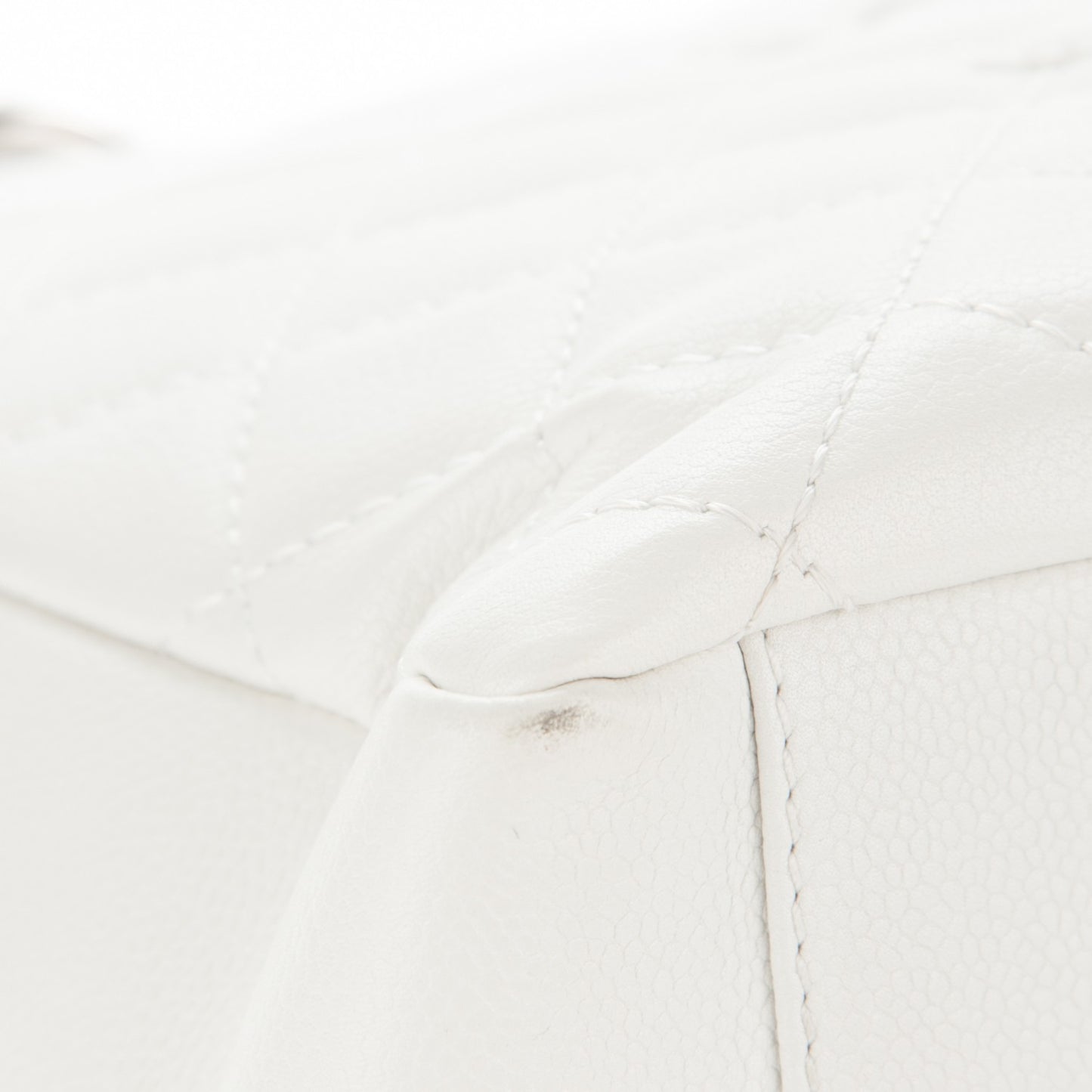 Caviar Quilted Grand Shopping Tote GST White