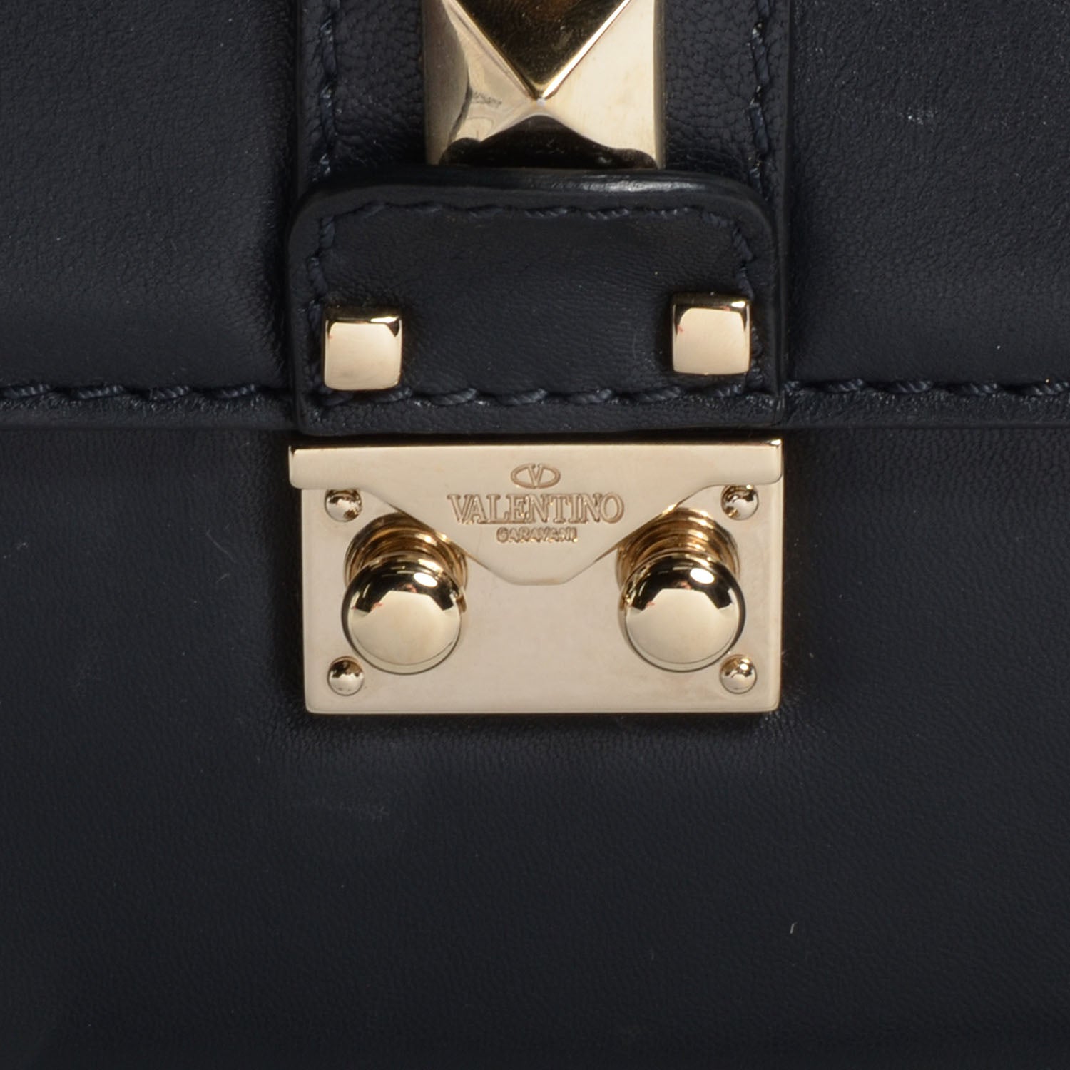 Valentino Garavani Vitello Medium Glam Lock Rockstud Flap Black 8 of 8