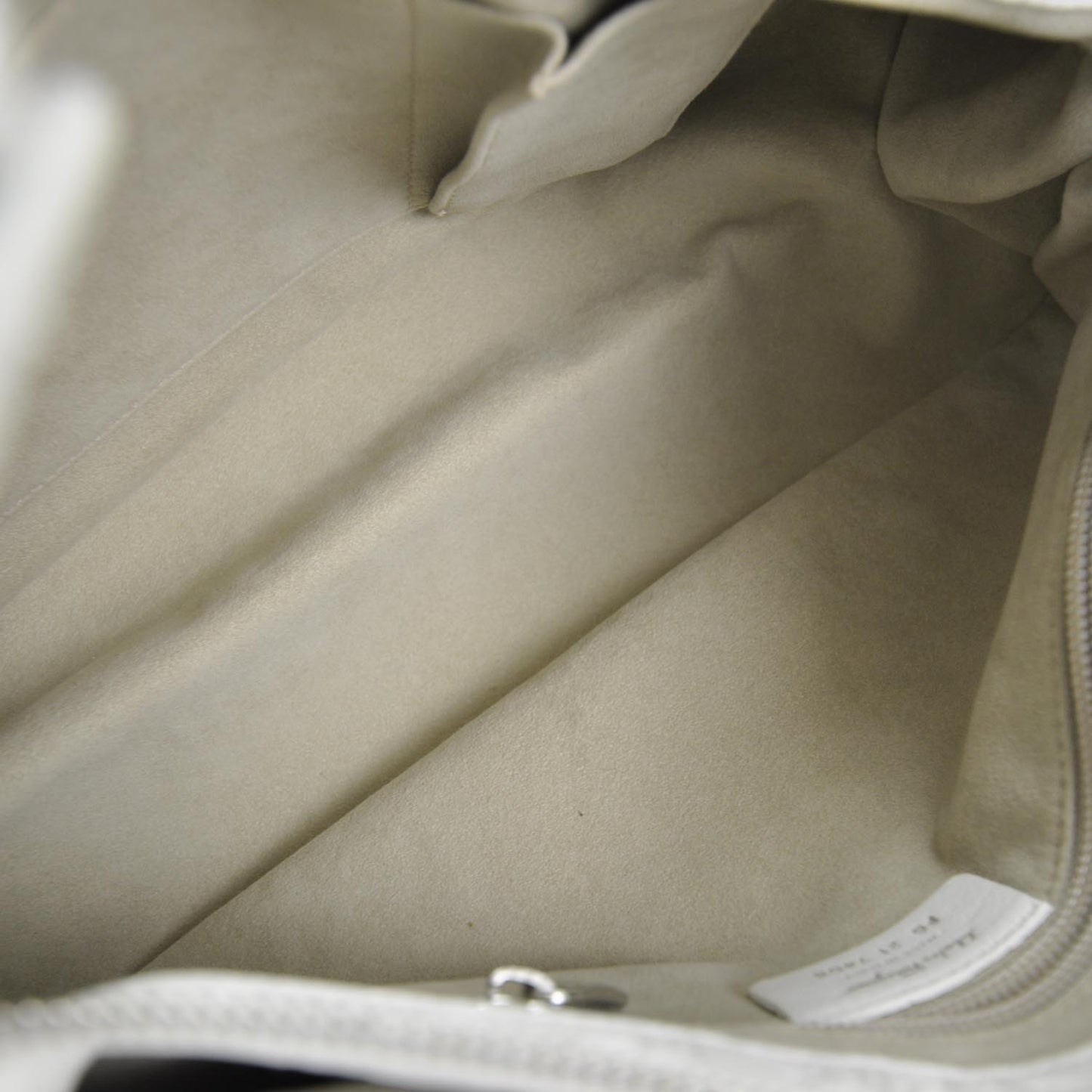 SALVATOREFERRAGAMOFloralEmbossedLeatherShoulderBagBianco