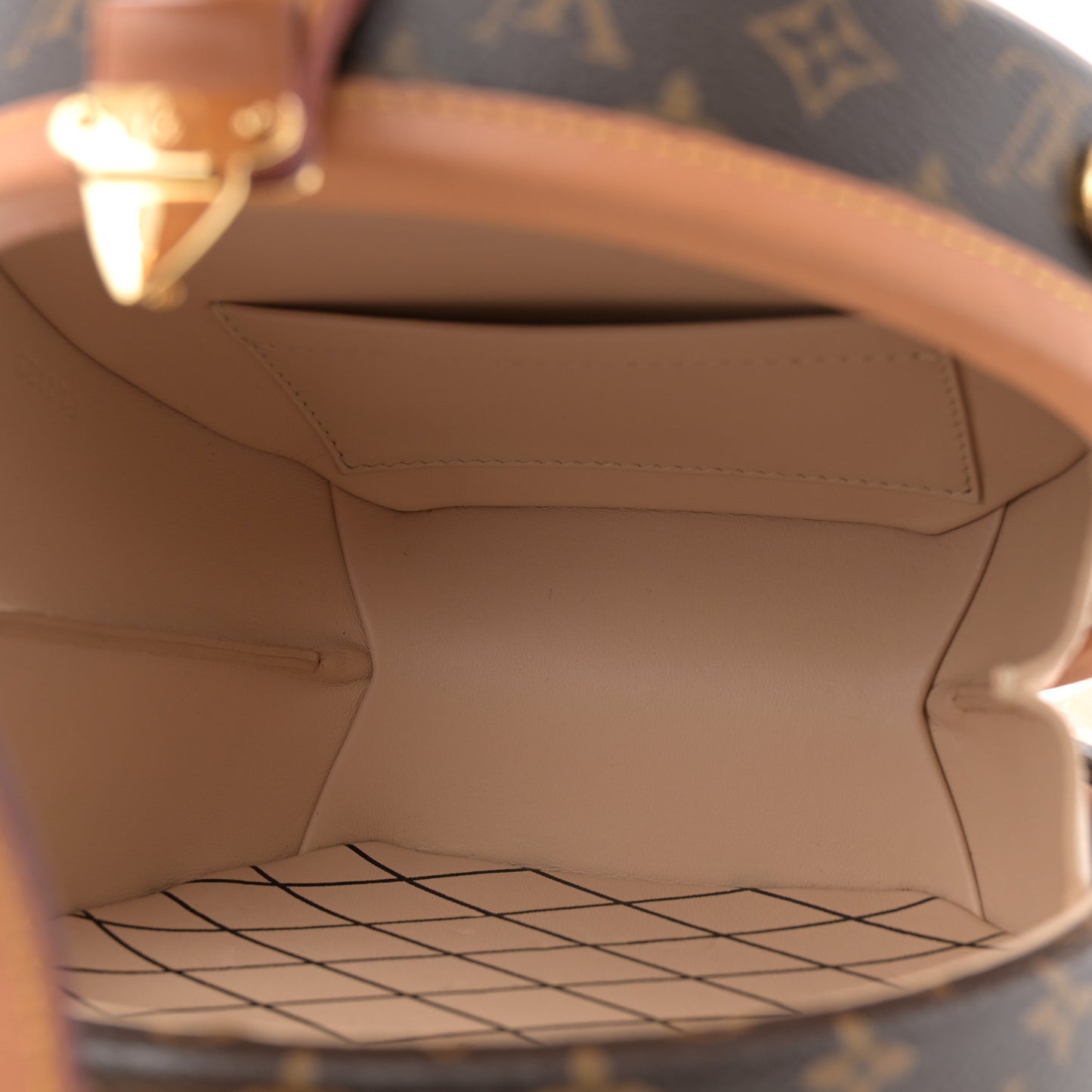 Monogram Petite Boite Chapeau