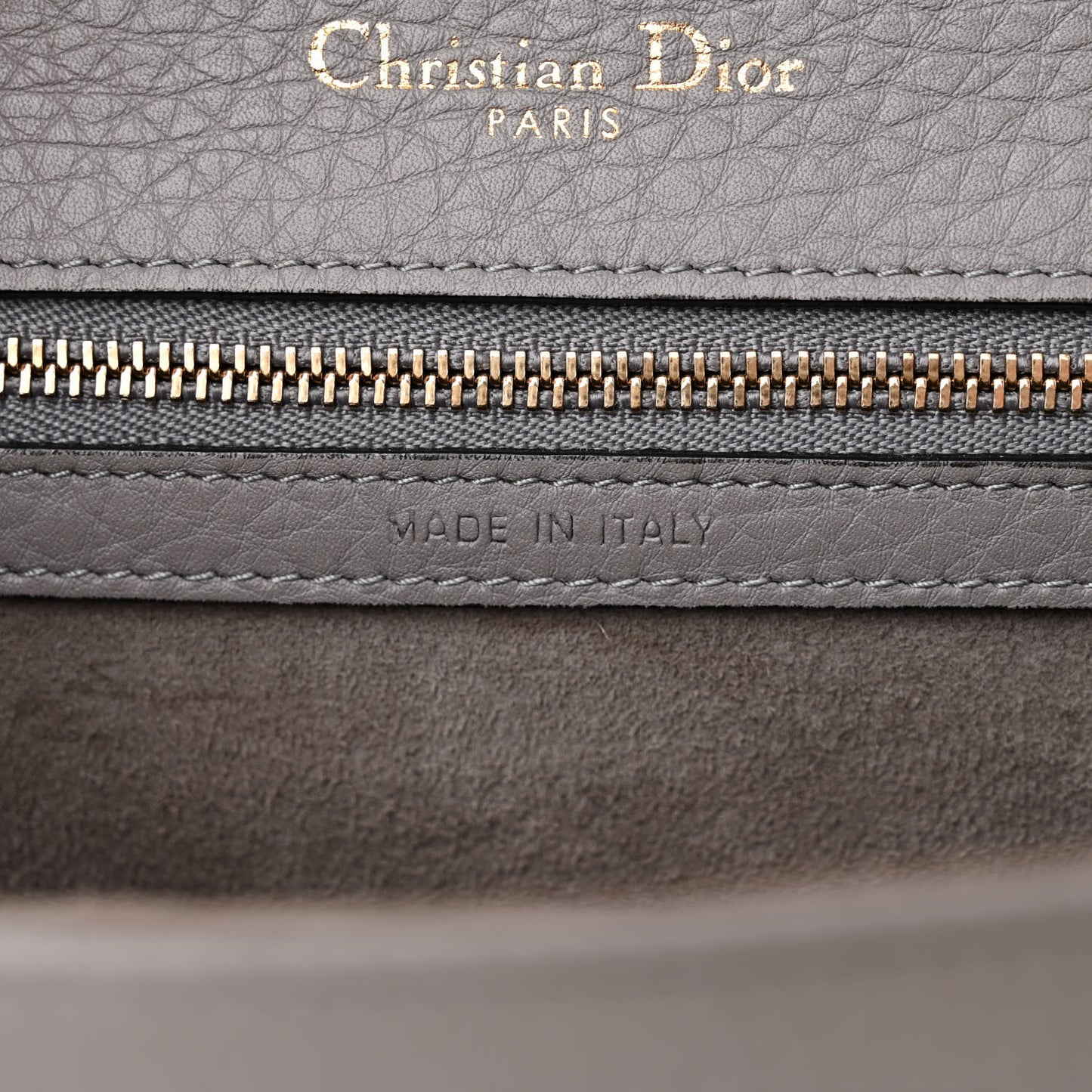 Grained Calfskin Medium Diorama Flap Bag Gris