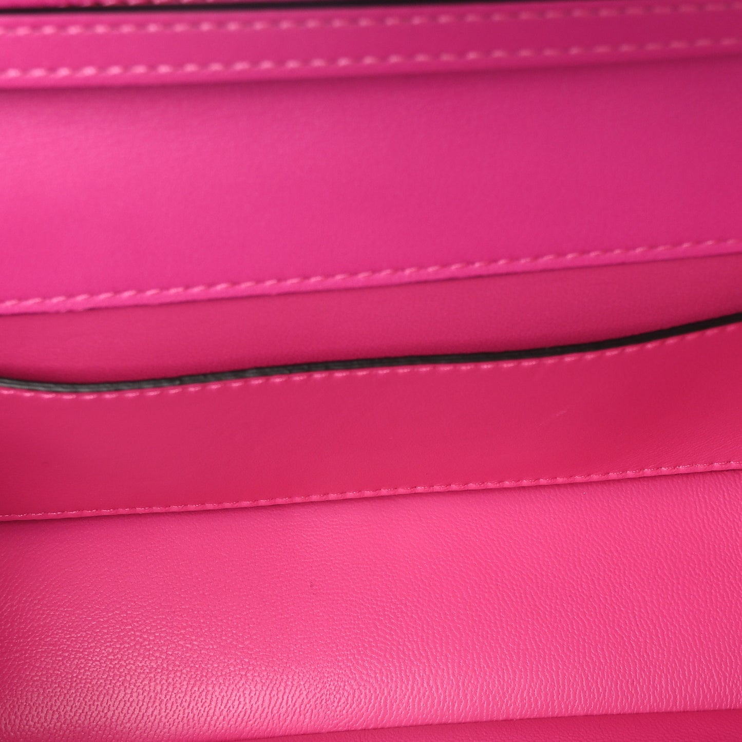 Calfskin Vlogo Loco Shoulder Bag Pink PP