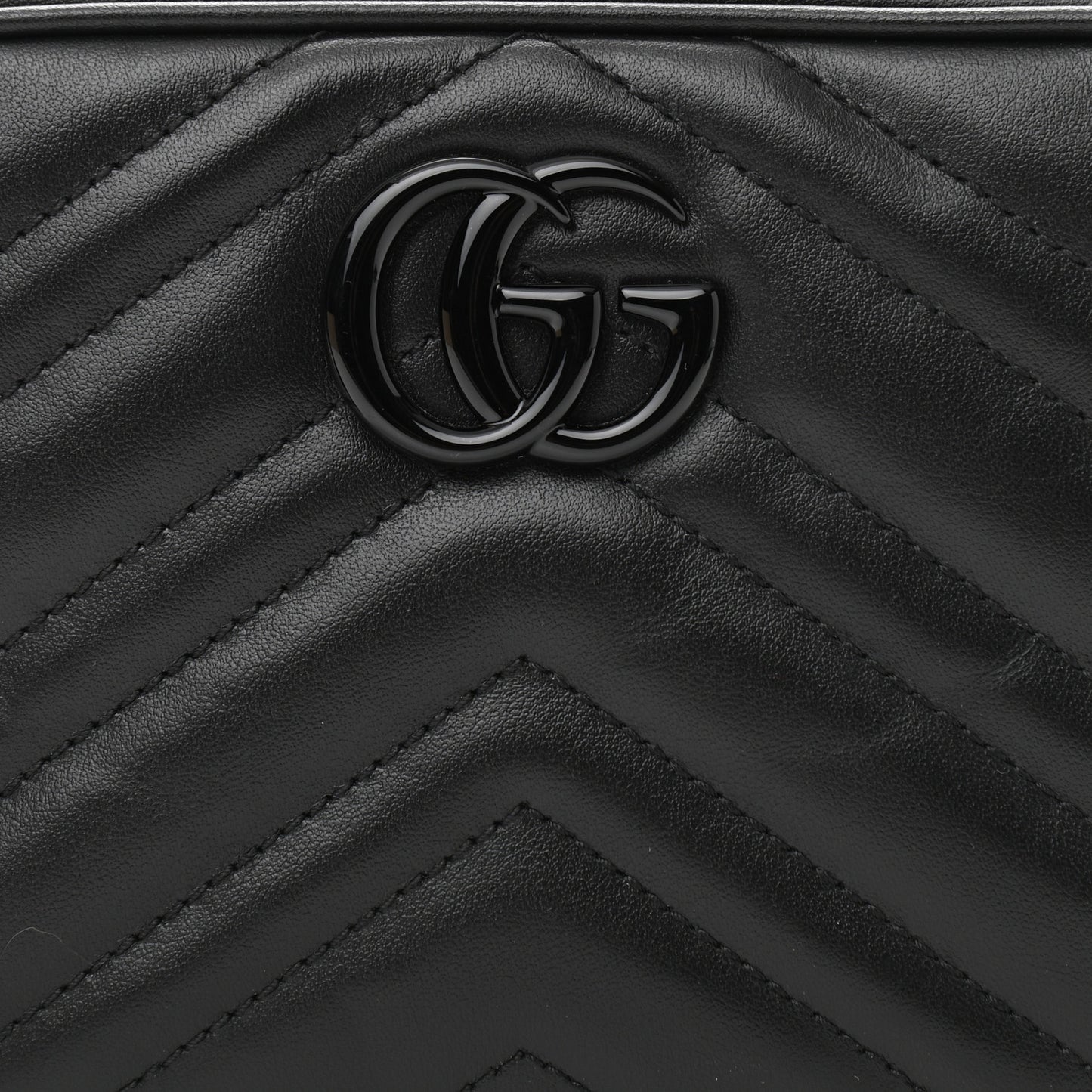 Calfskin Matelasse Monochrome Mini GG Marmont Chain Shoulder Bag Black