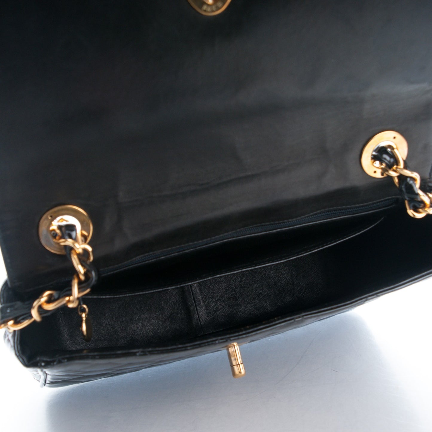 Patent Quilted Medium Single Flap Black