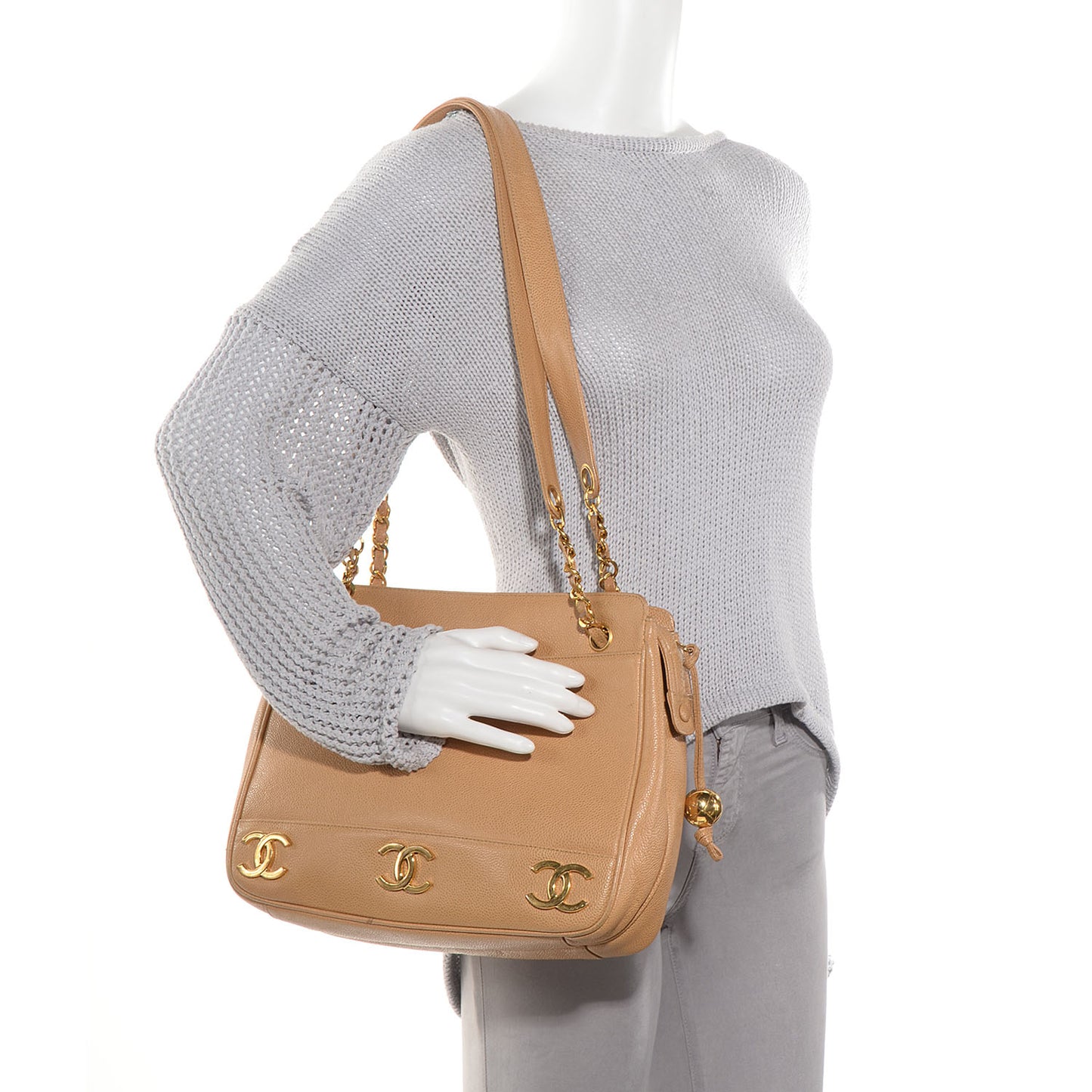 Caviar Shoulder Bag Beige
