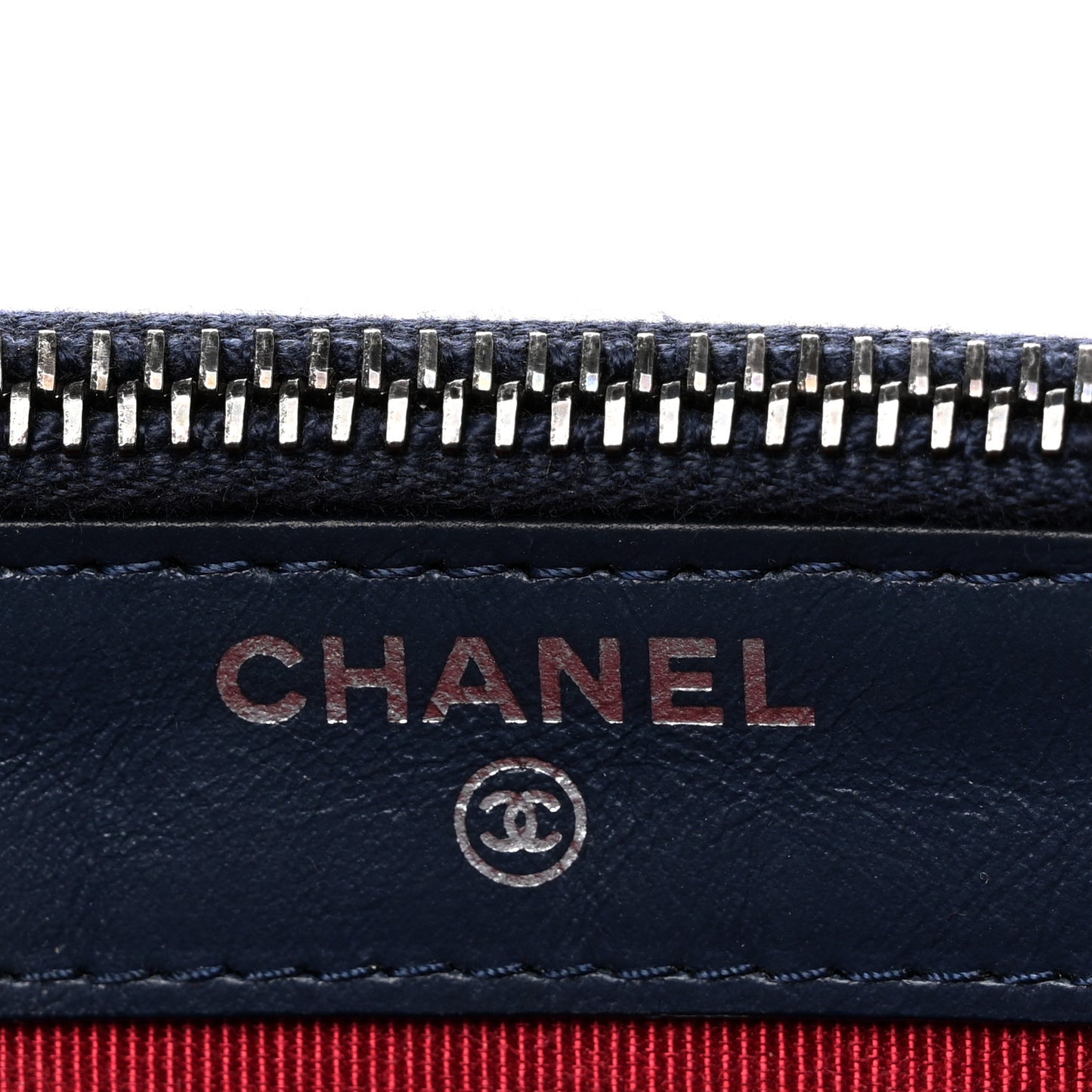 Aged Calfskin Quilted Small Gabrielle Clutch With Chain Navy Black