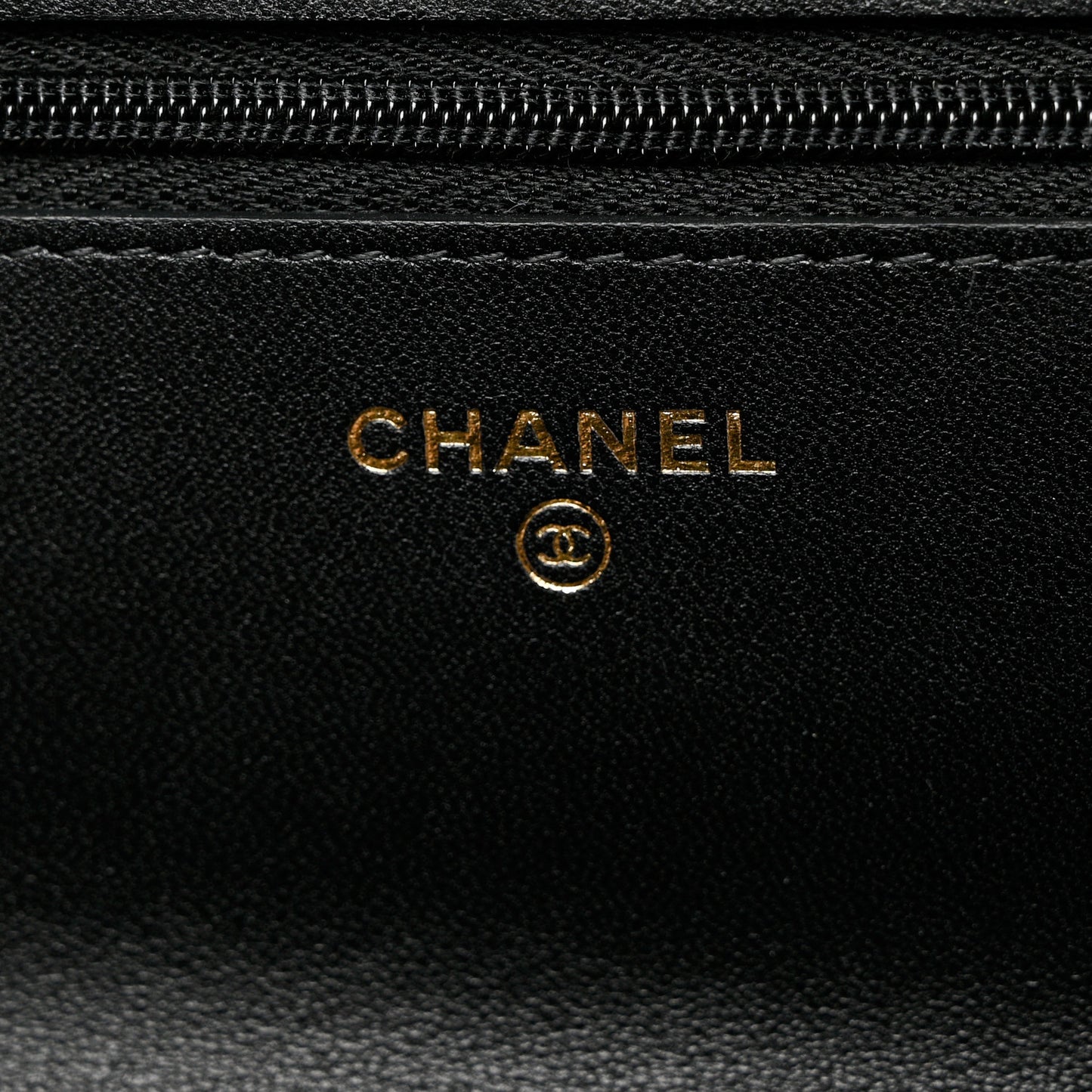 Lambskin Quilted Wallet On Chain WOC Black