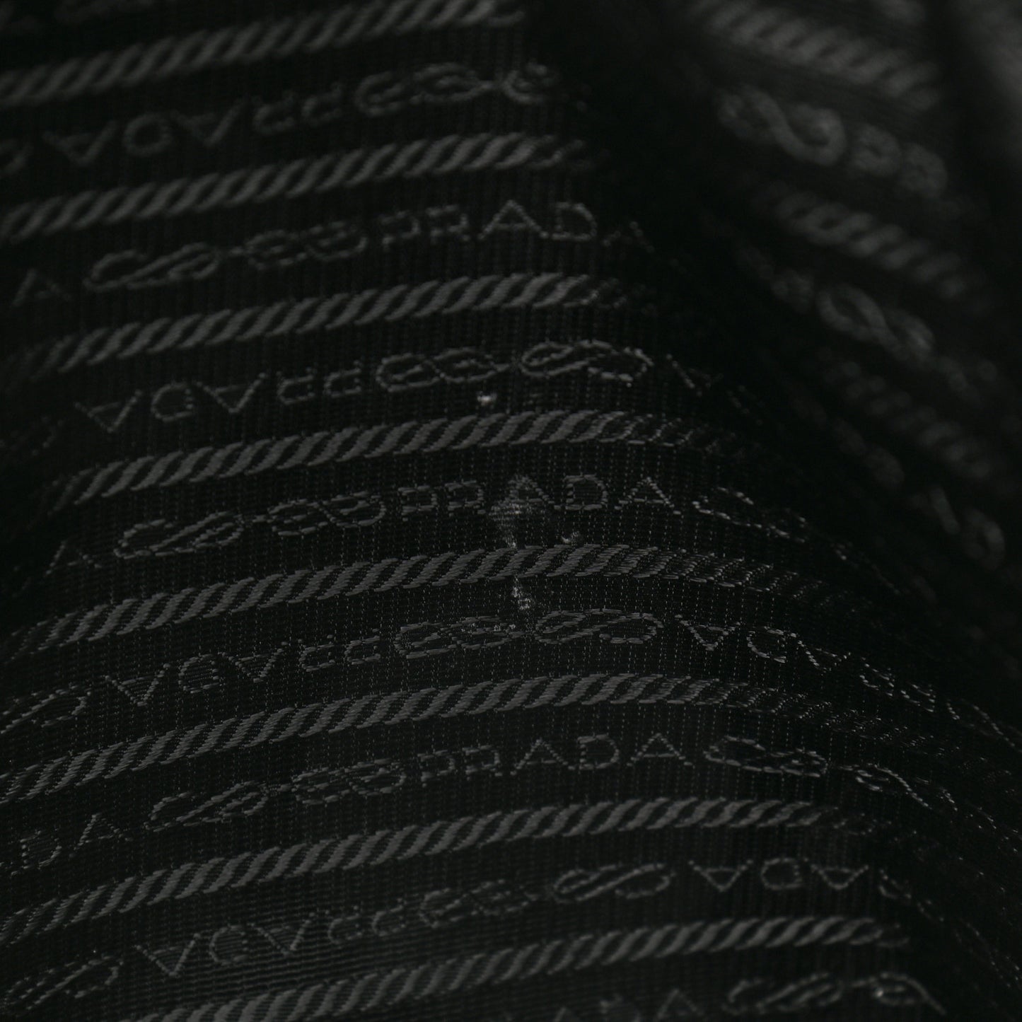 Vitello Daino Shopping Tote Black