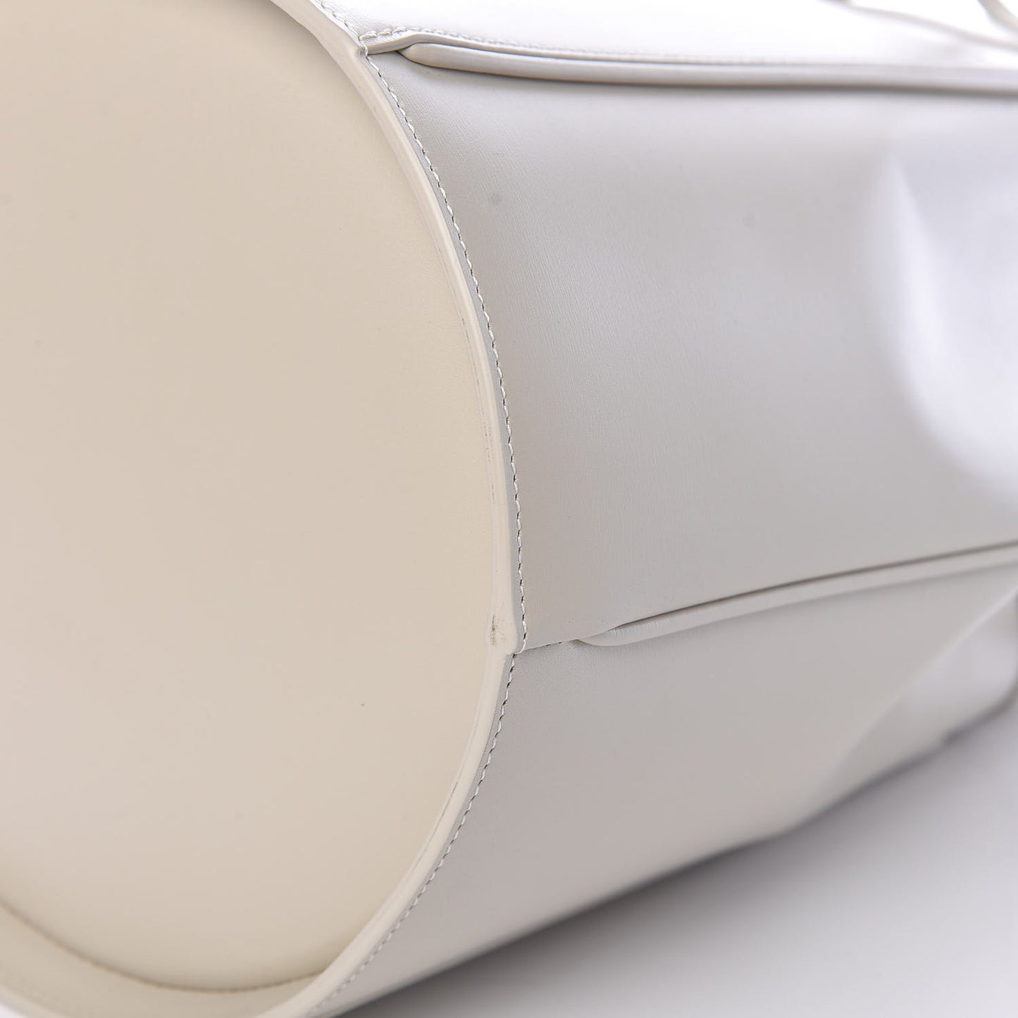 Smooth Calfskin Medium Talitha Bucket Bag Vintage White