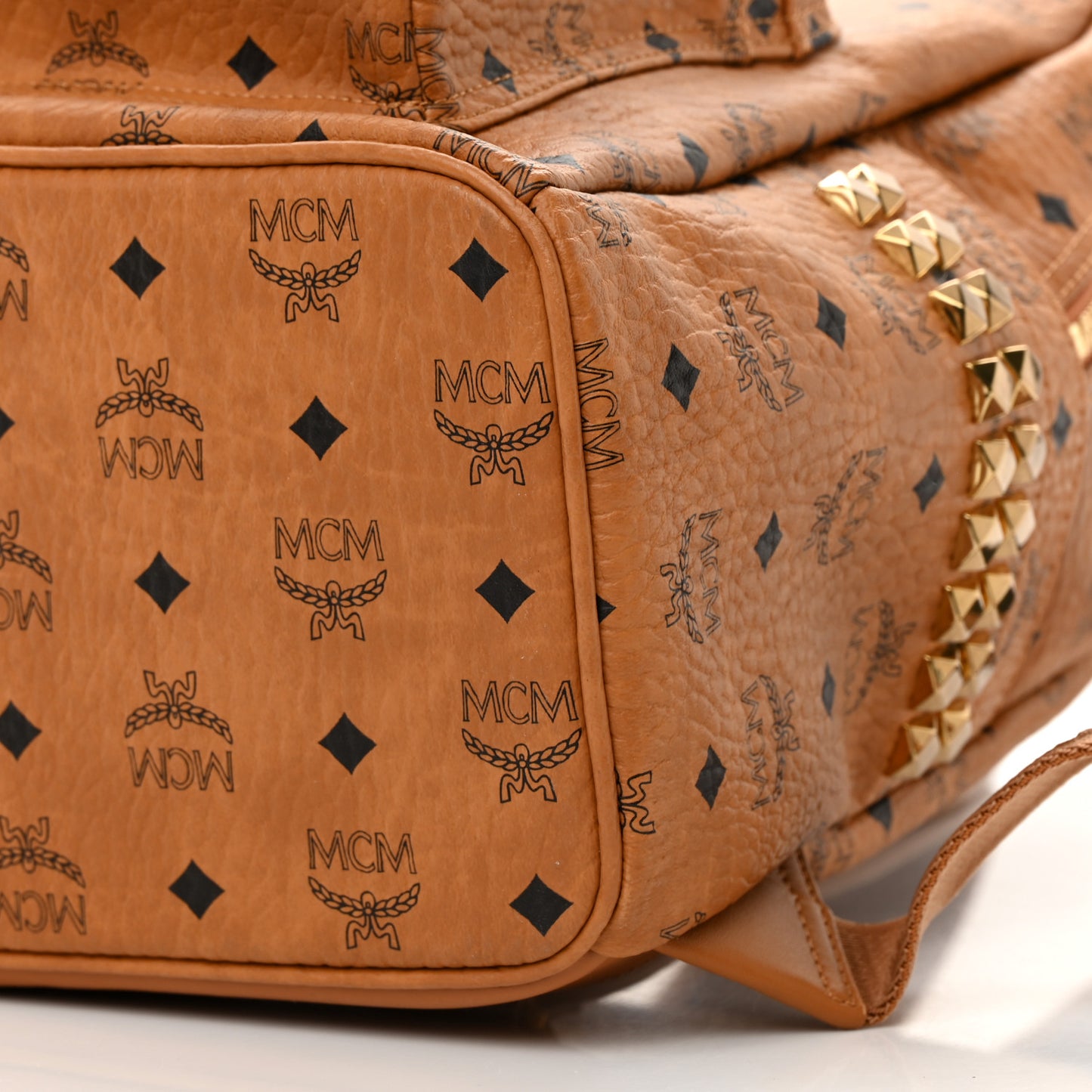 Visetos Medium Side Studs Stark Backpack Cognac