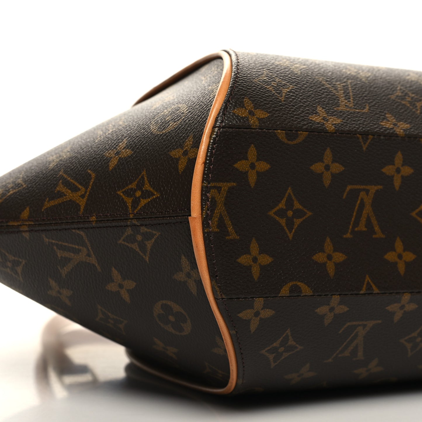 Monogram Ellipse MM