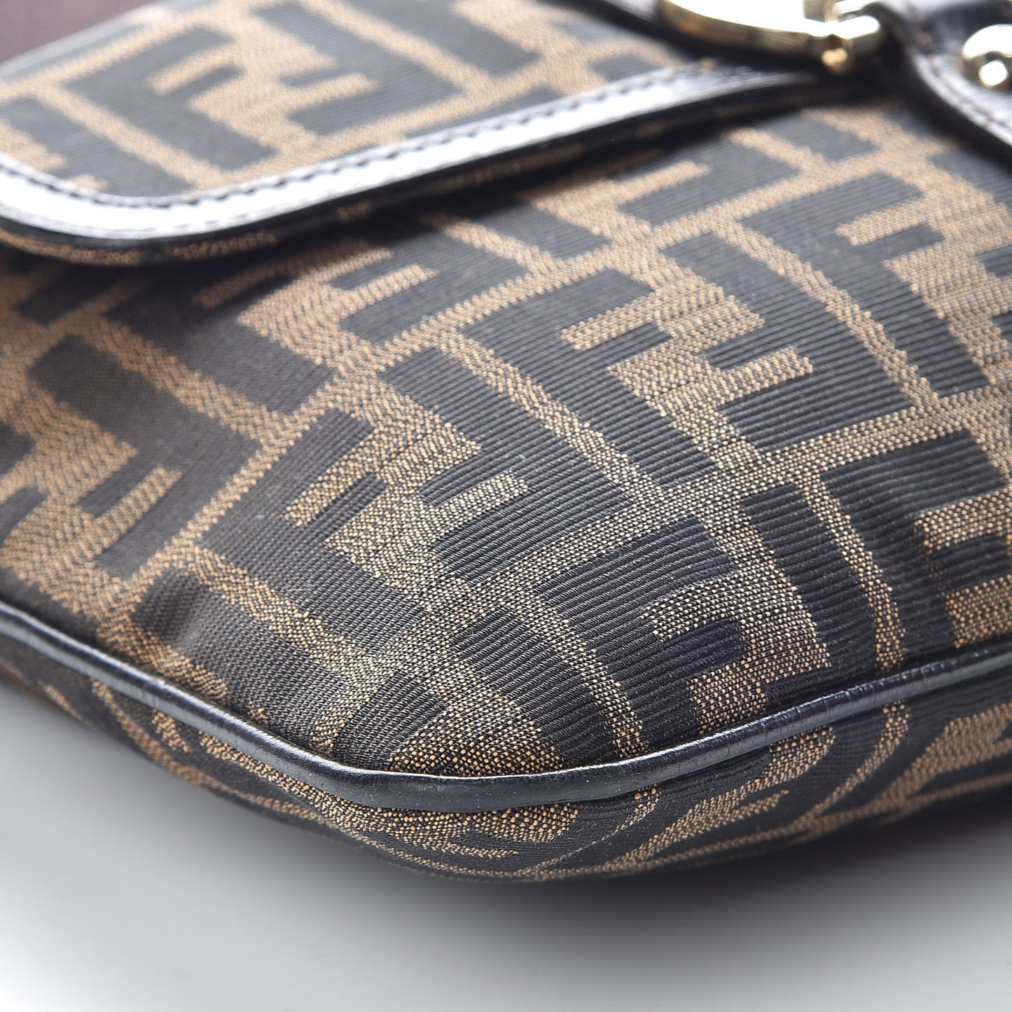 Zucca Small Crossbody Bag Tobacco