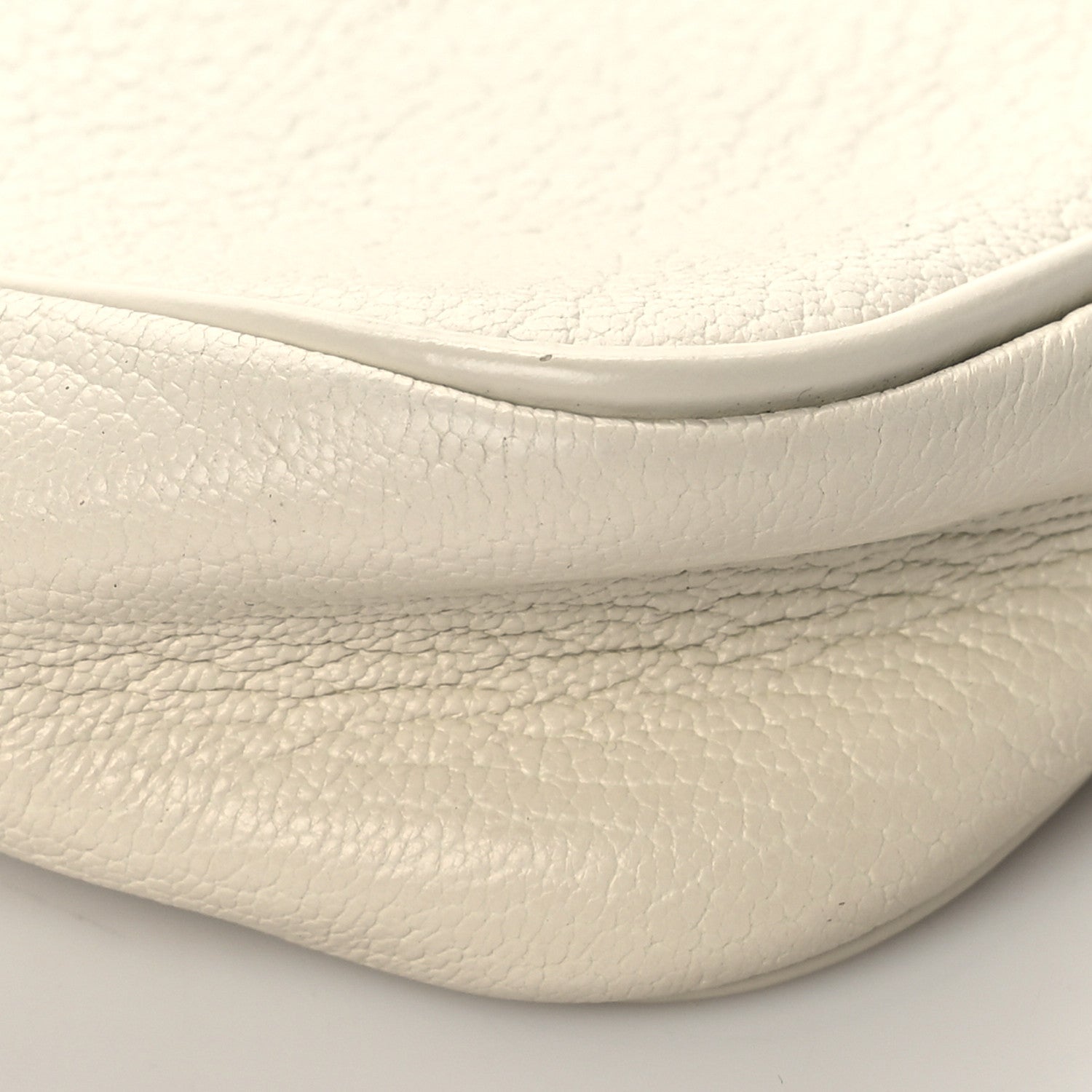 Louis Vuitton Suhali Lockit Clutch White 8 of 8