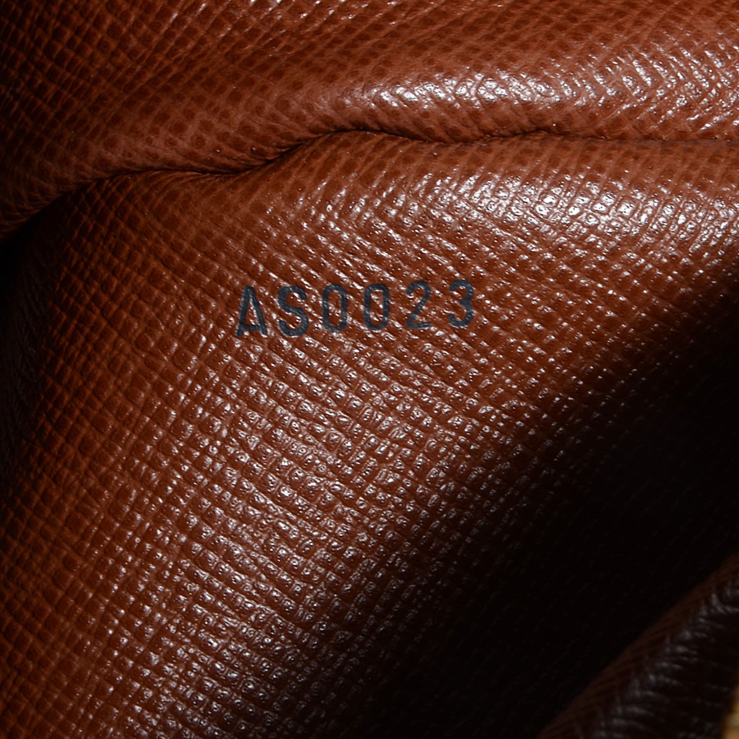 Louis Vuitton Monogram Boulogne 30 7 of 7