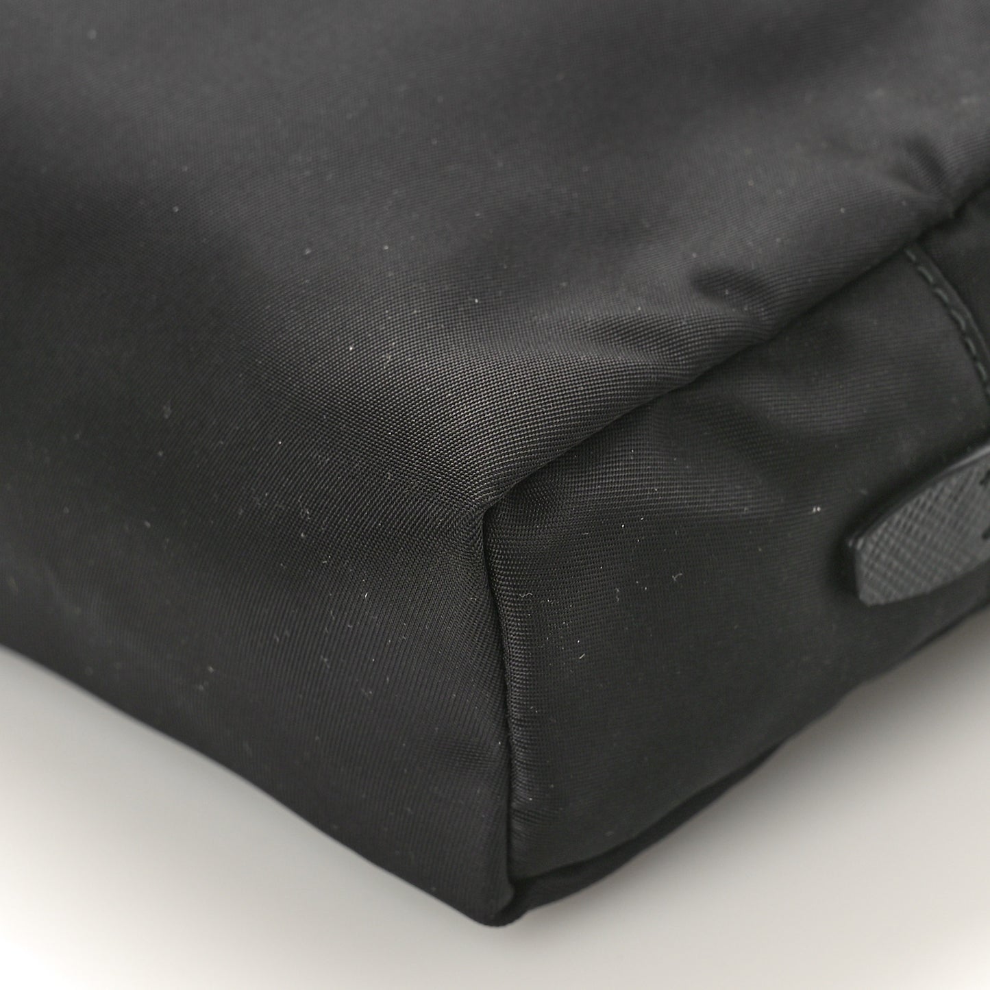 Tessuto Nylon Vela Saffiano Necessaire Wristlet Pouch Black
