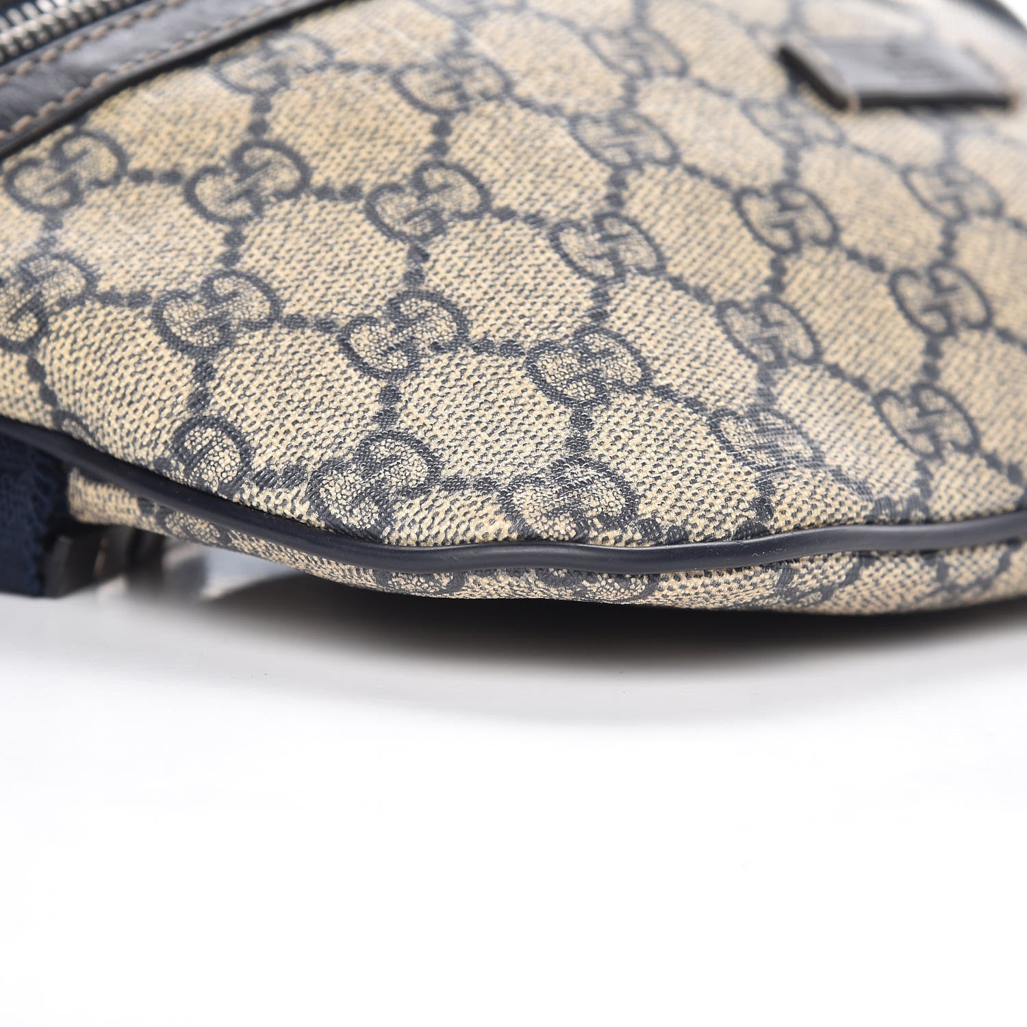 Gucci GG Supreme Monogram Belt Bag Navy 13 of 16