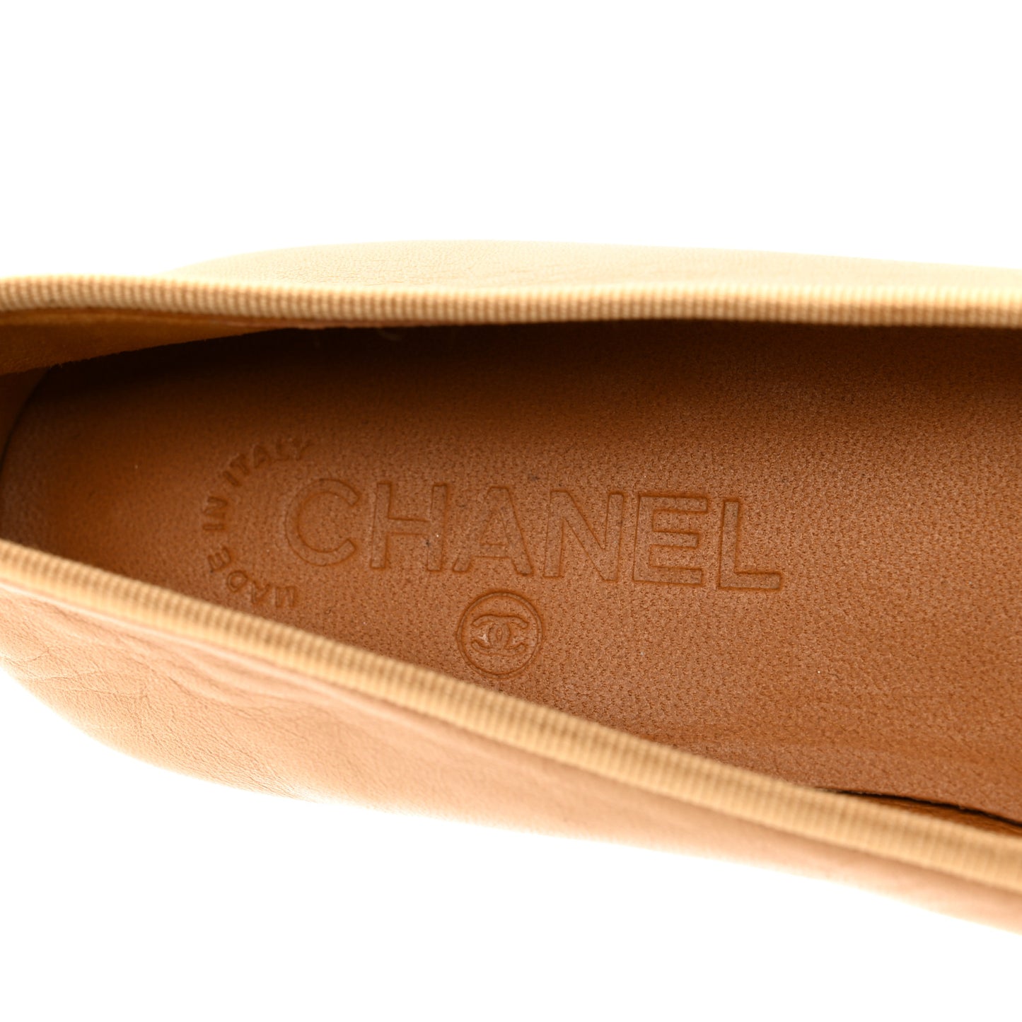 Lambskin Cap Toe CC Ballerina Flats 38 Beige