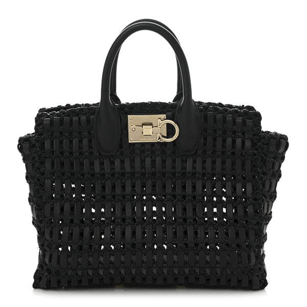 Salvatore Ferragamo ブラックパーティーバッグ New Ferragamo Studio Soft bag (L) - Women | Ferragamo