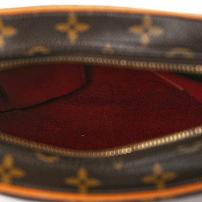 Louis Vuitton Monogram Croissant MM 5 of 9