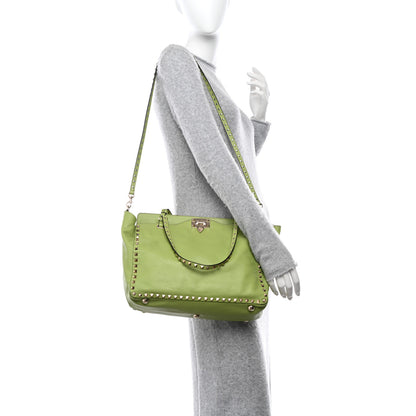 Valentino Garavani VALENTINO GARAVANI Vitello Medium Rockstud Tote Apple 2 of 16