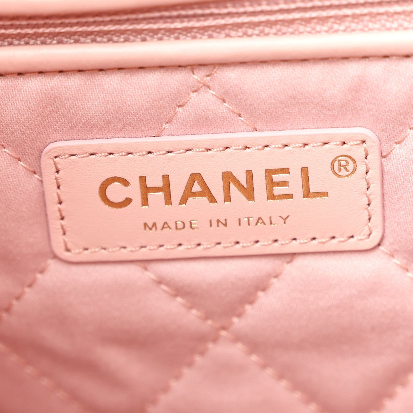 Shiny Calfskin Quilted Small Chanel 22 Rose