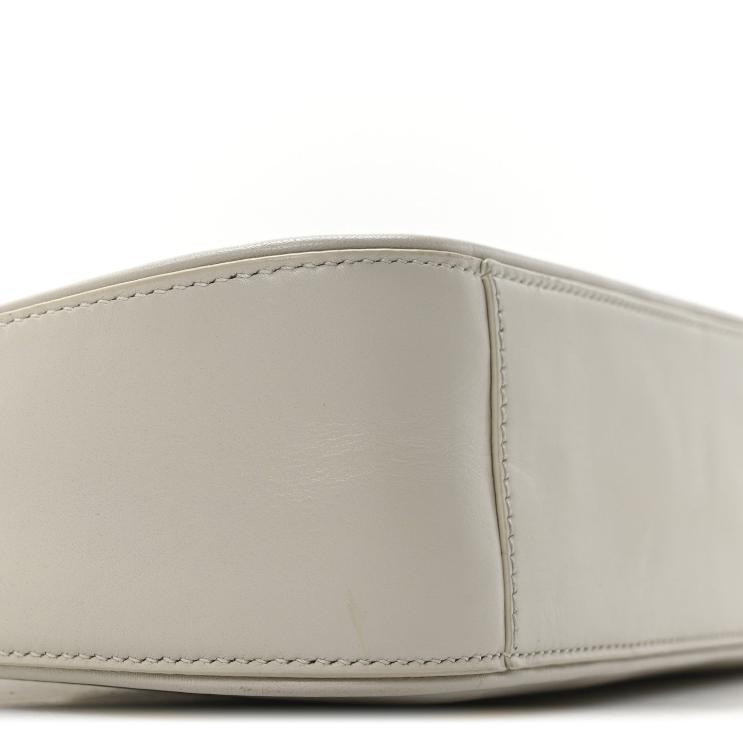 Smooth Calfskin Le 5 A 7 Hobo Crema Soft
