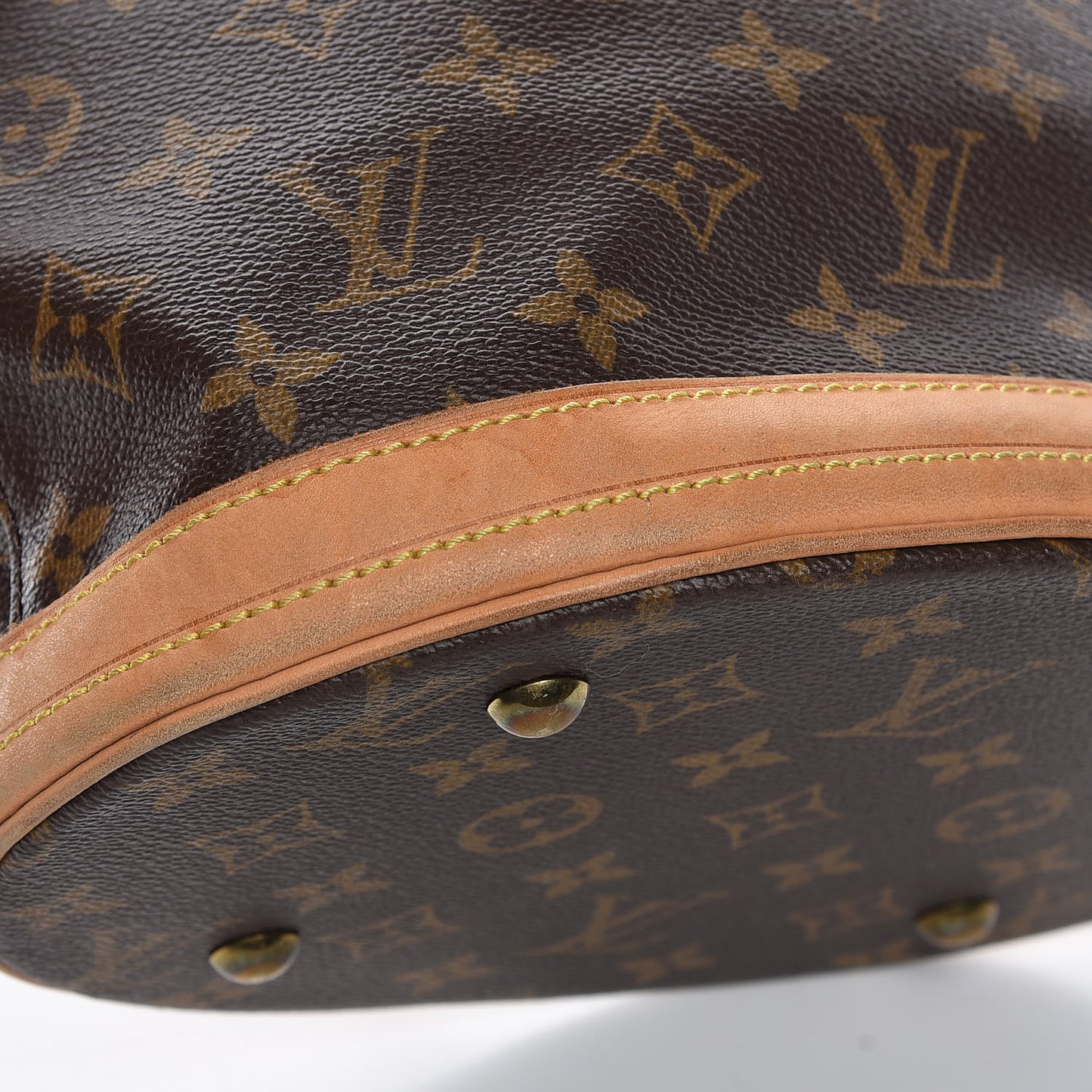 Monogram Petit Bucket 23