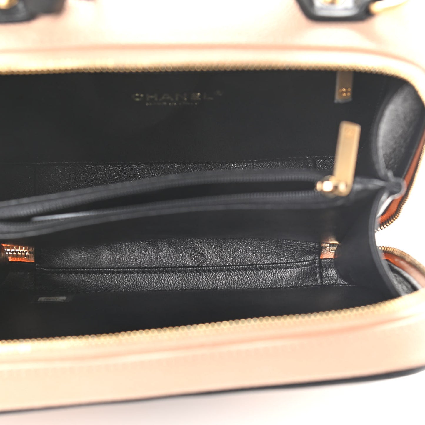 Caviar Quilted Medium CC Filigree Vanity Case Beige Black