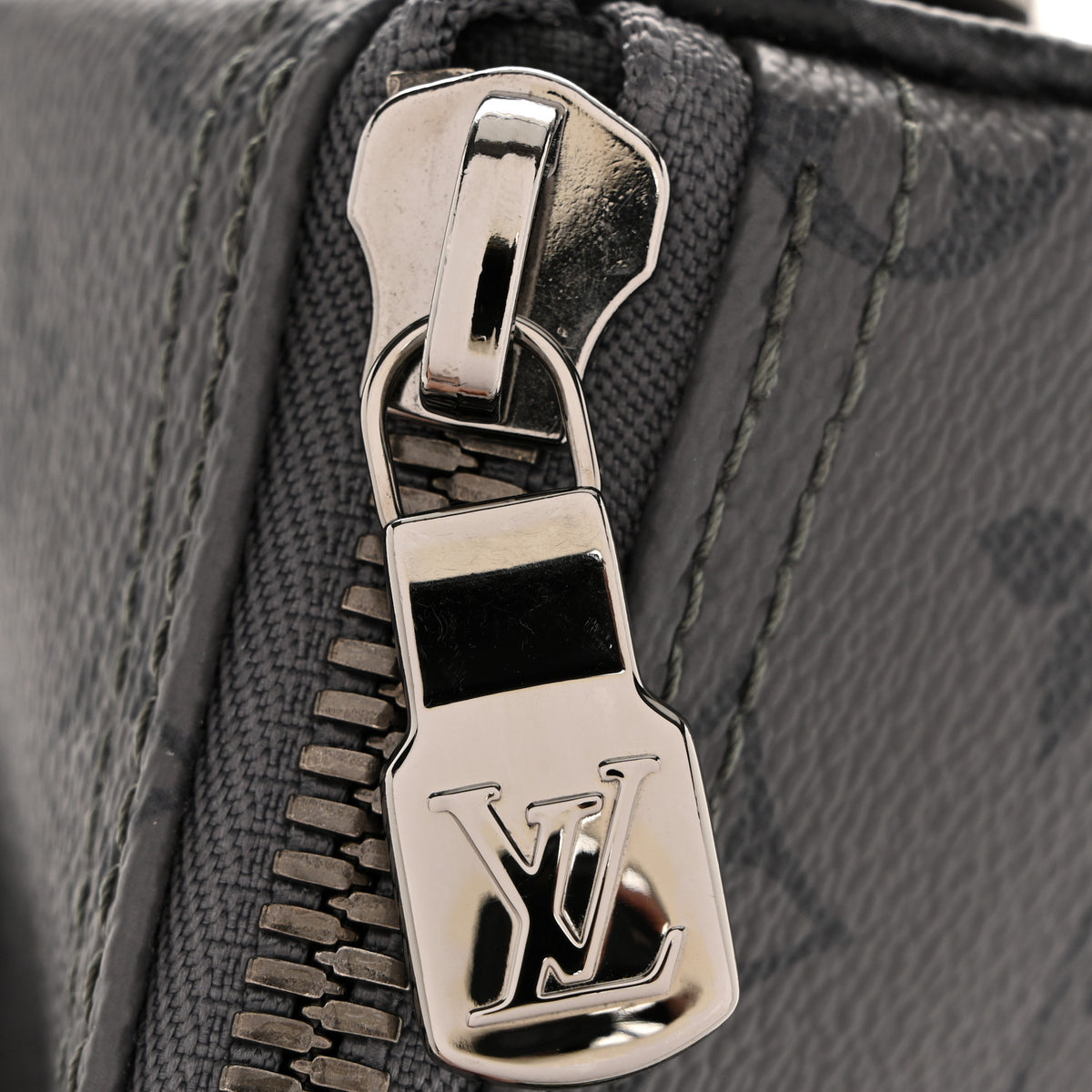 LV X YK Monogram Eclipse Reverse Pumpkin Keepall Bandouliere 25 Multicolor