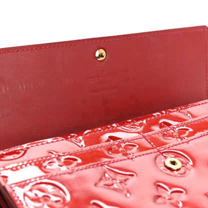 Louis Vuitton Vernis Sarah Wallet Pomme D'Amour 11 of 13