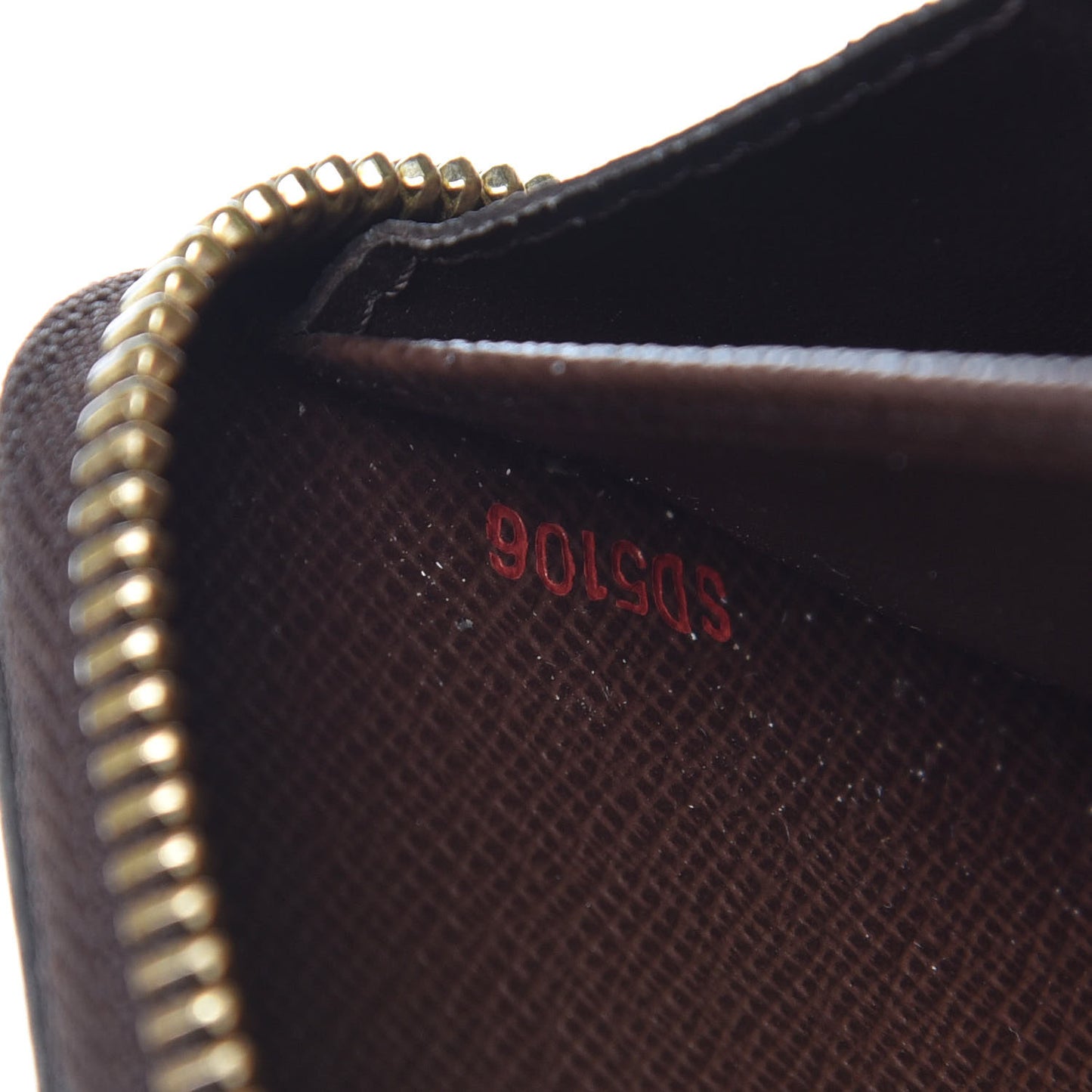Damier Ebene Zippy Wallet