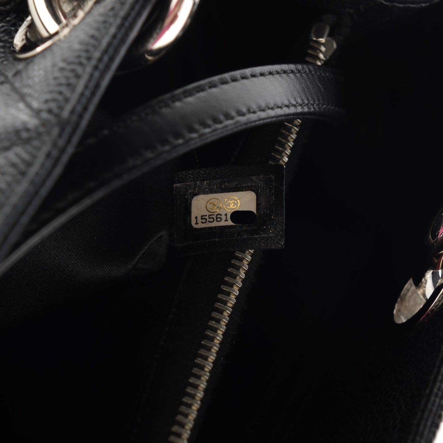 Caviar Quilted Grand Shopping Tote GST Black