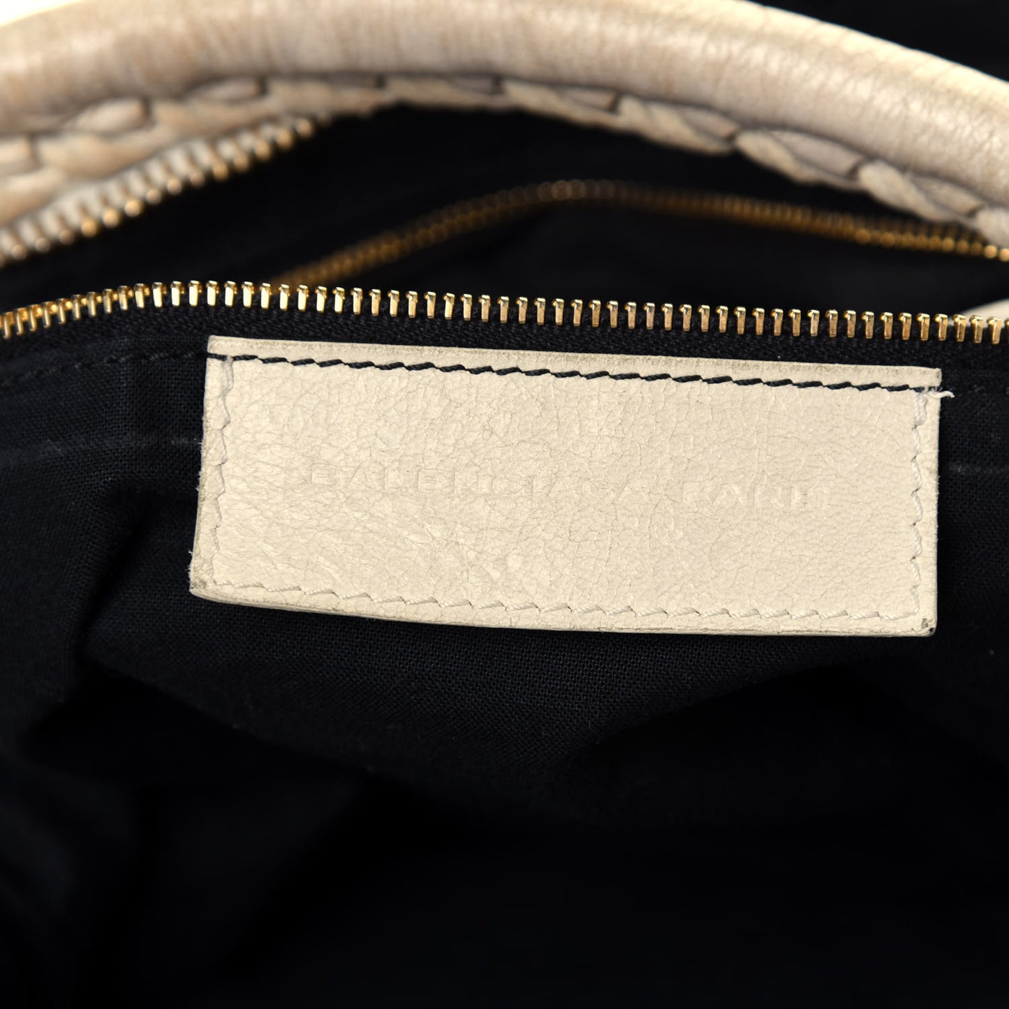 Chevre Giant 21 Gold Hardware Day Hobo Sahara