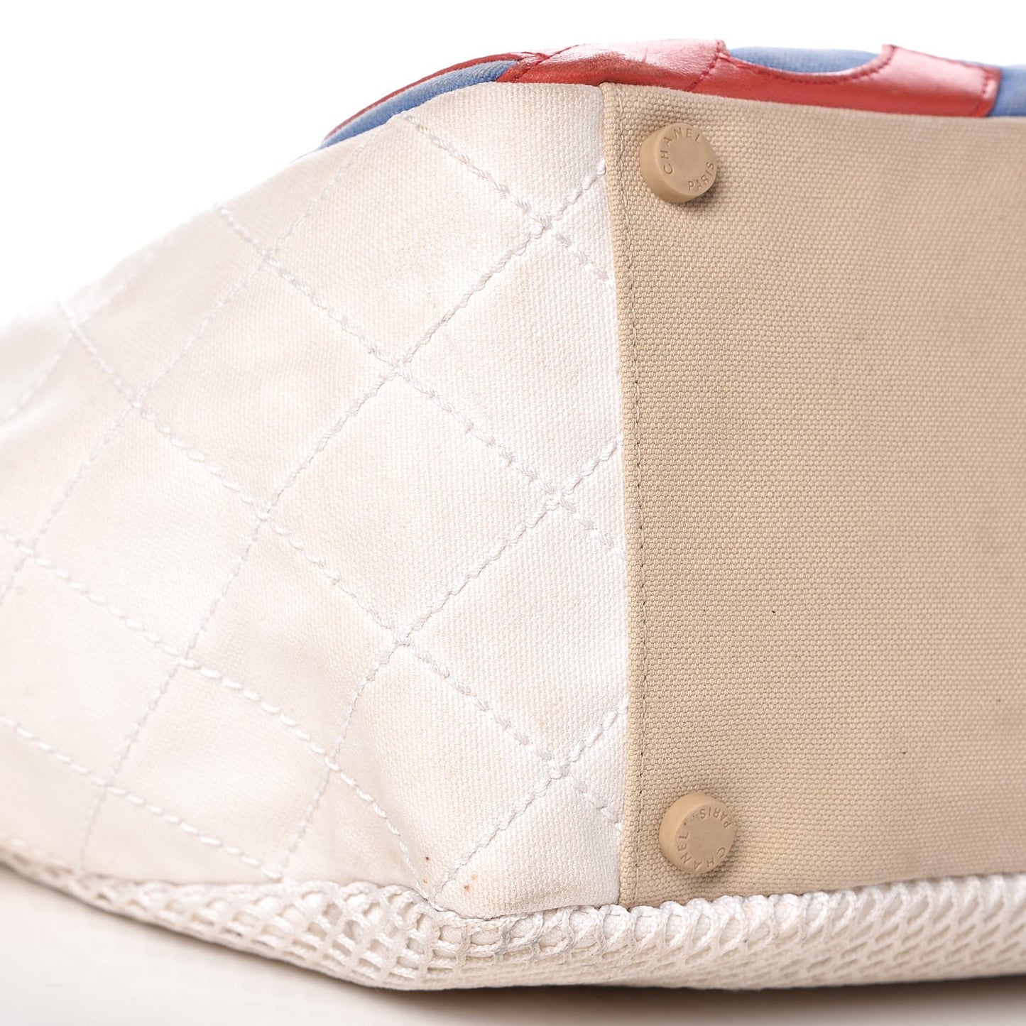 Canvas Quilted N°5 Shopping Tote Beige