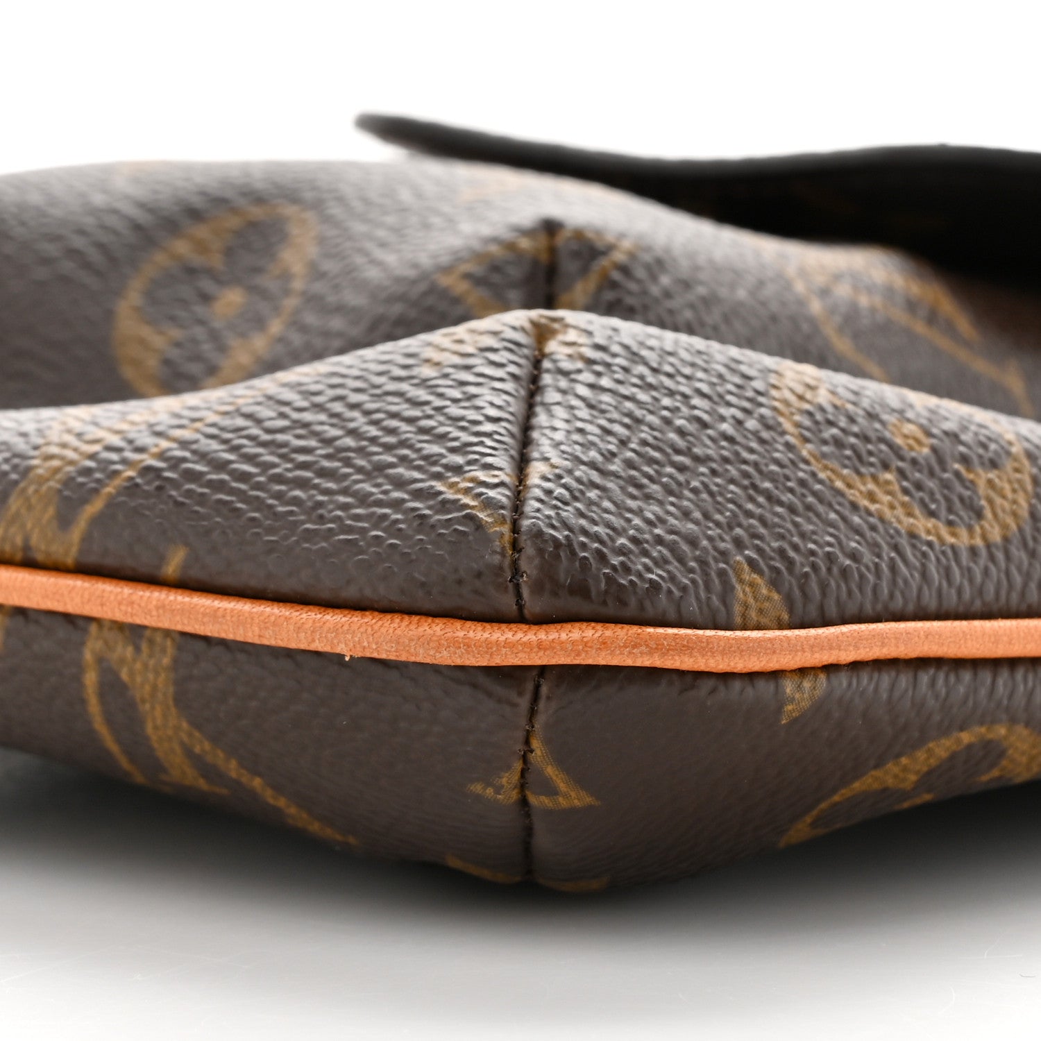 Louis Vuitton Monogram Partition Wristlet 7 of 8