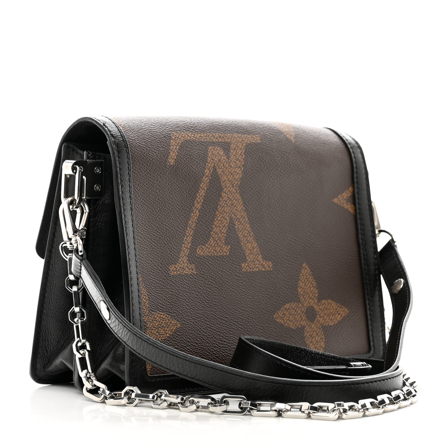 Reverse Monogram Giant Dauphine MM