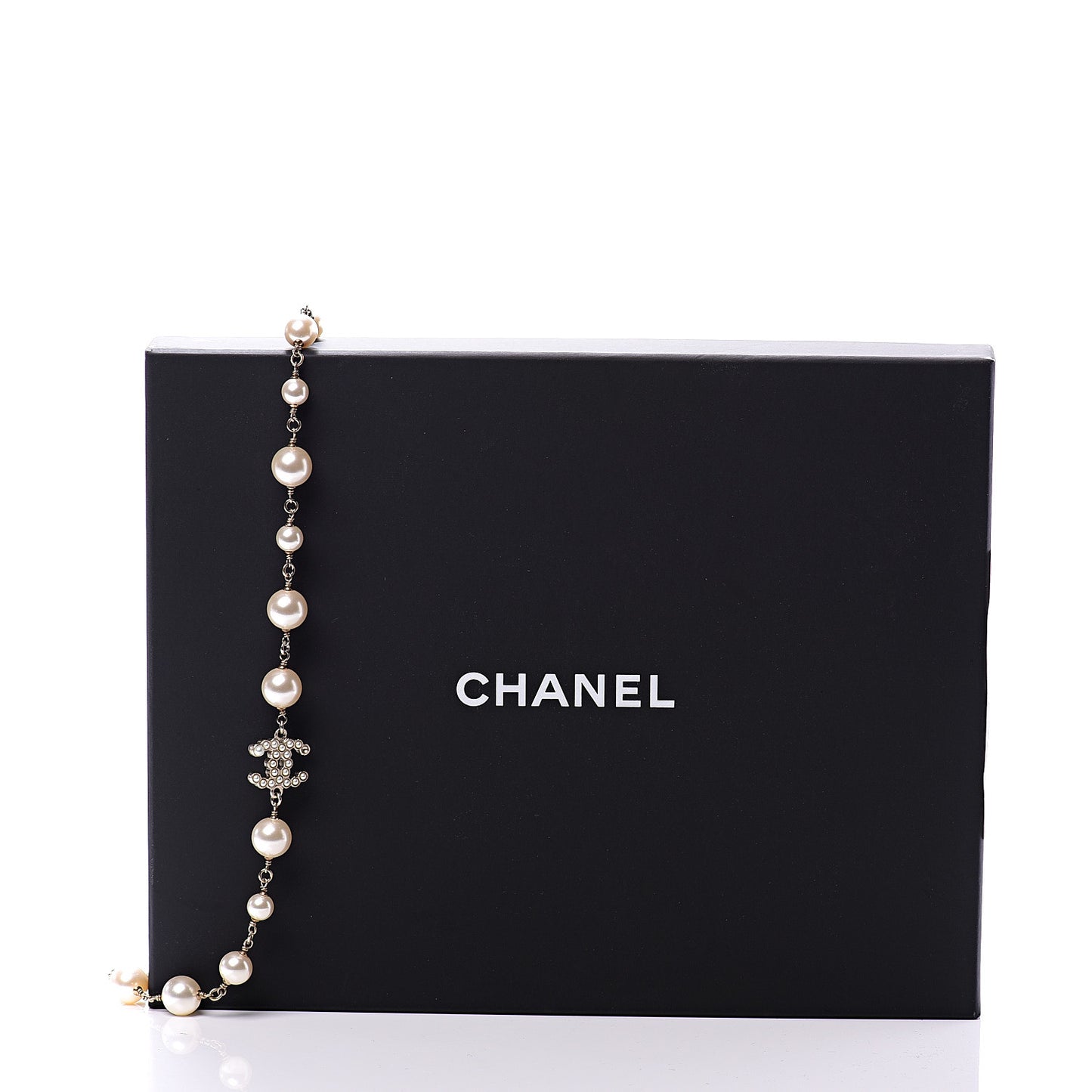 Graduated Pearl CC Long Necklace Gold