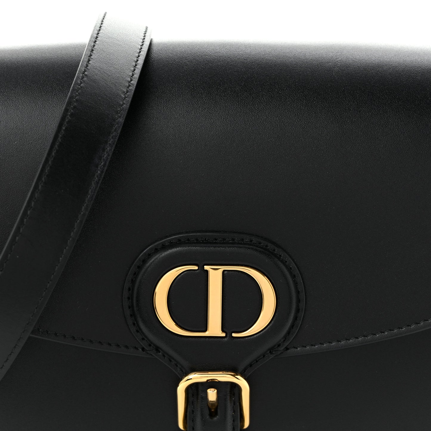 Box Calfskin Medium Bobby Flap Black