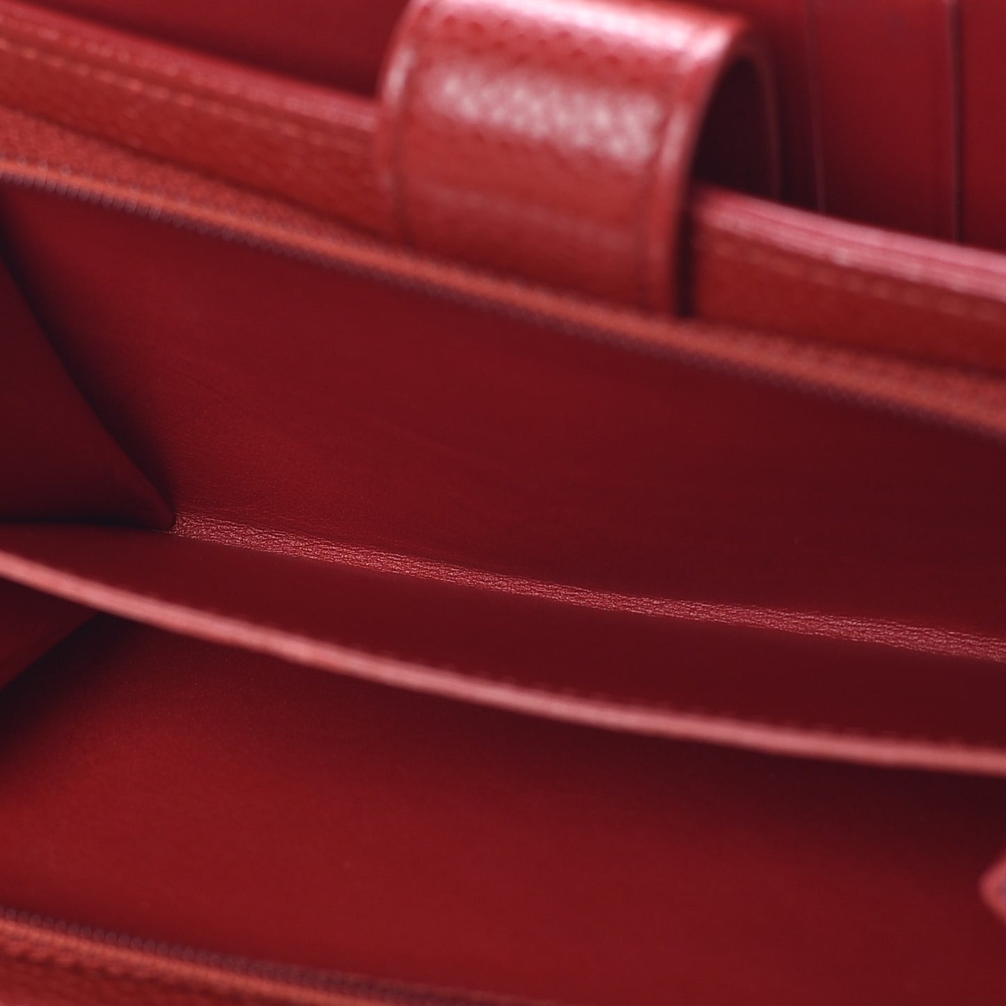 Caviar Timeless CC Zipped Pocket Wallet Red