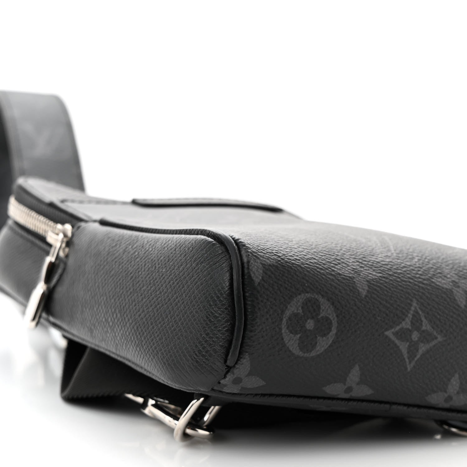 Louis Vuitton Taigarama Outdoor Slingbag Black 8 of 9