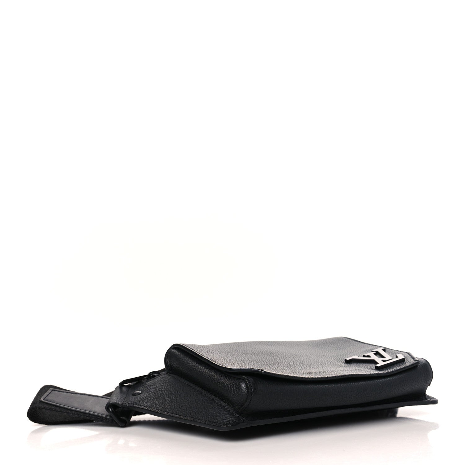 Louis Vuitton Grained Calfskin Aerogram Takeoff Sling Black 4 of 8