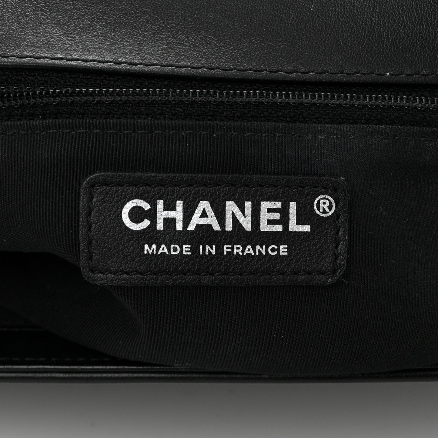 Calfskin Quilted New Medium Boy Flap So Black