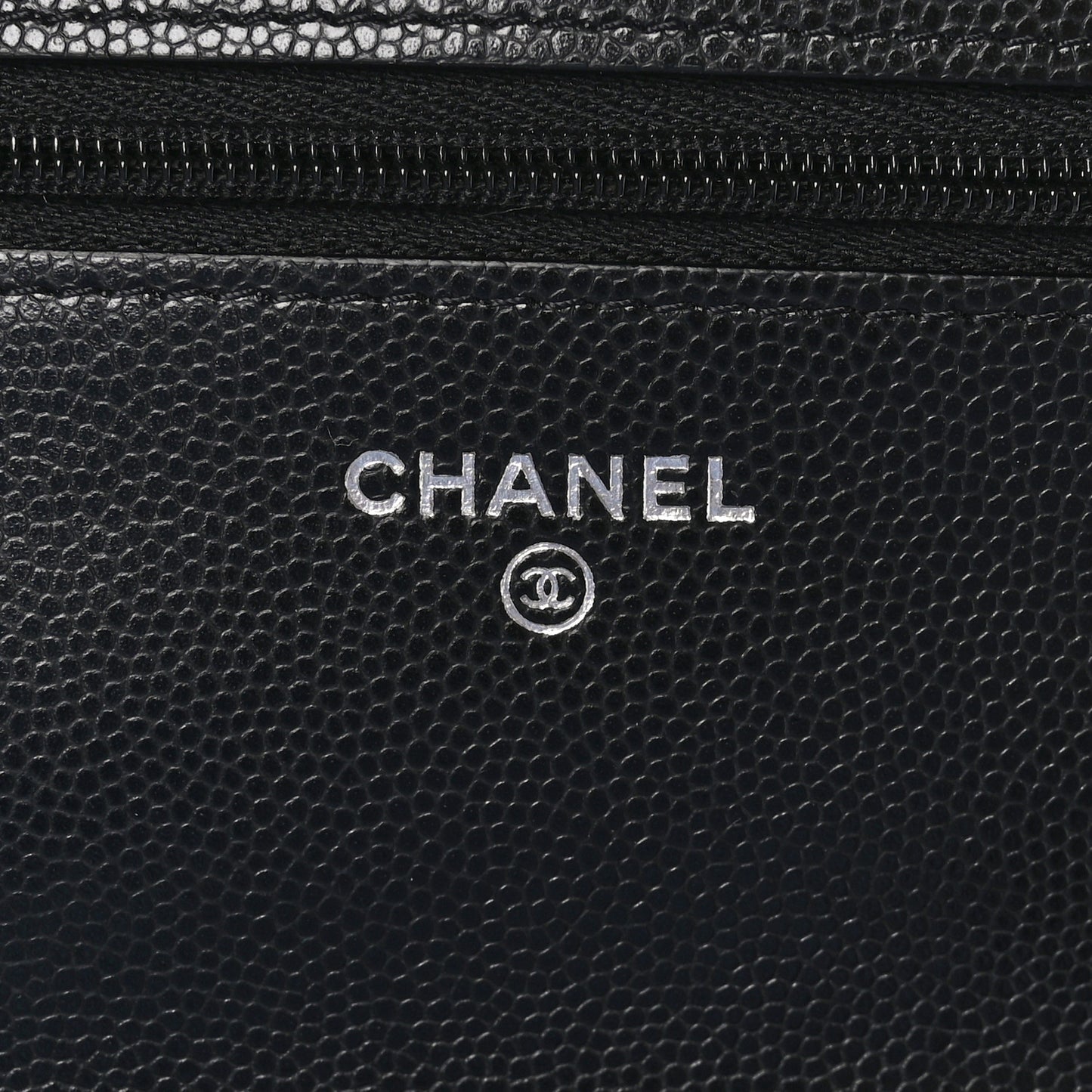 Caviar Quilted CC Logo Wallet on Chain WOC Black