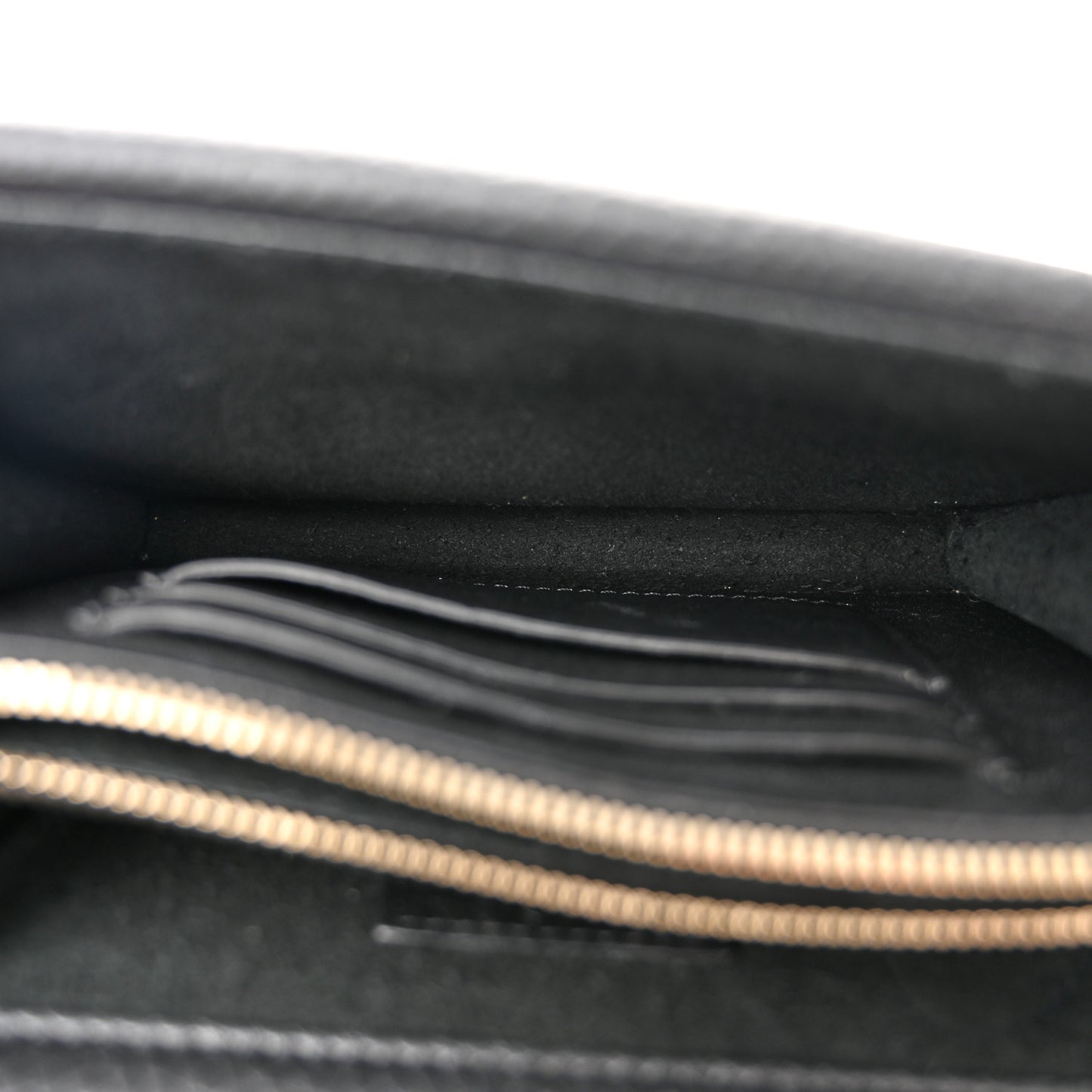 Pebbled Calfskin Rockstud Wallet On Chain Black
