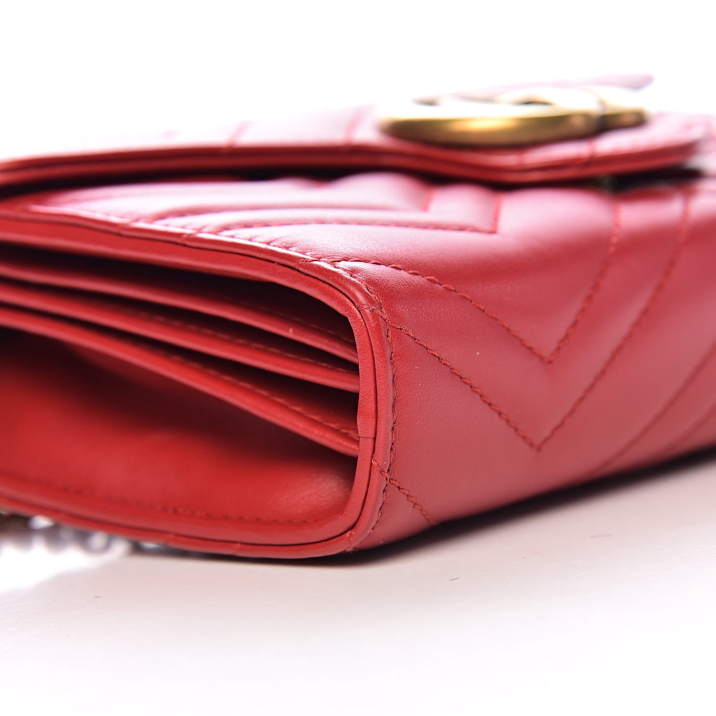 Calfskin Matelasse GG Marmont Chain Wallet Hibiscus Red
